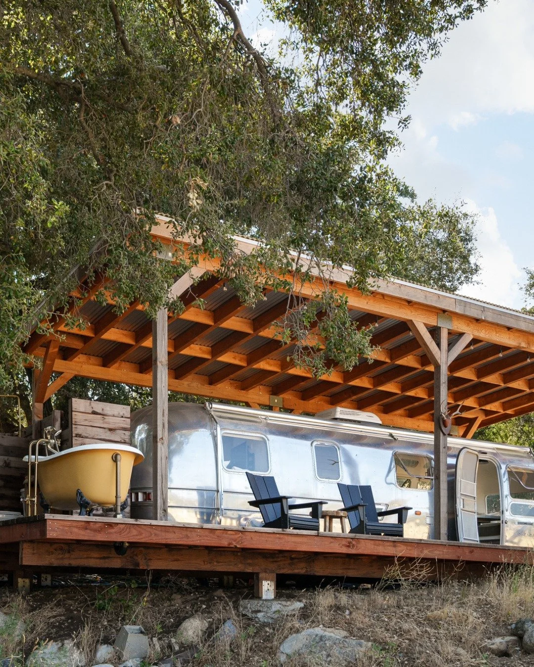 If your Wednesday looks stressful, visualize this instead. 

A private soak under the oaks, far removed from city noise. Whether you choose the rustic cedar hot tub at the Main House or the vintage charm of the Airstream&rsquo;s outdoor tub, the wate