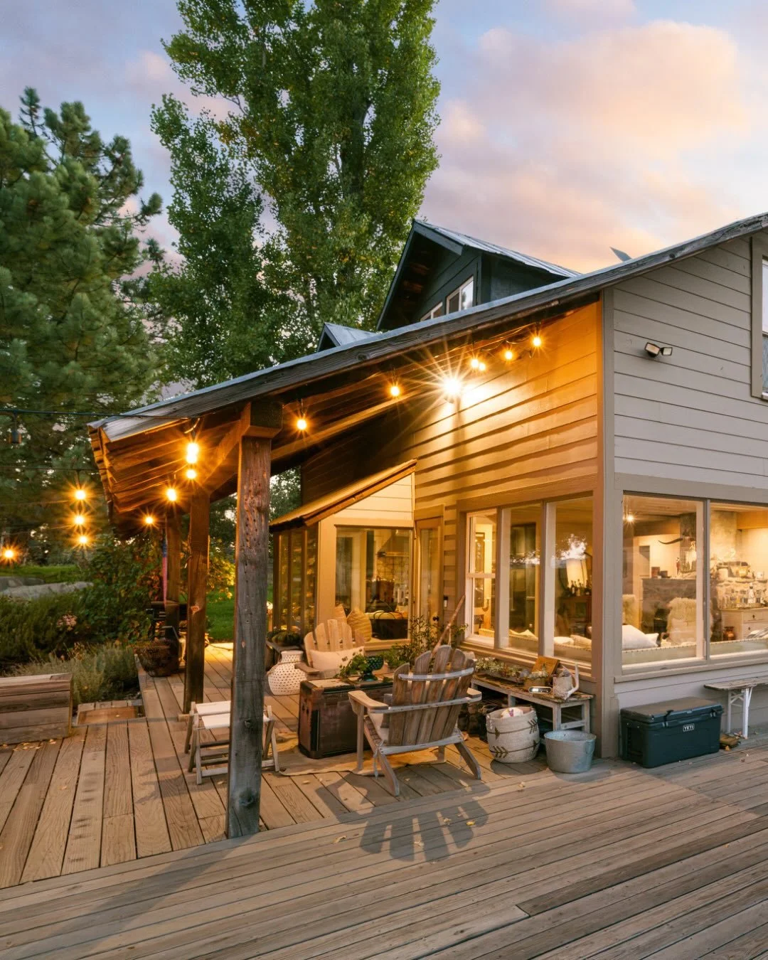 Spring nights were made for this. 

There is nothing quite like gathering the crew for a long dinner under the lights as the sun dips behind the Julian hills. Whether it&rsquo;s a family reunion or a long-overdue friends&rsquo; escape, the ranch is d