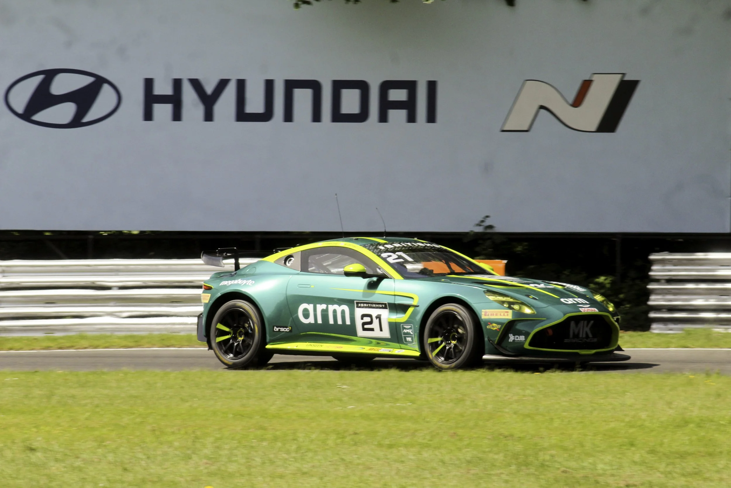 Oulton Park Monday British GT-16.jpg