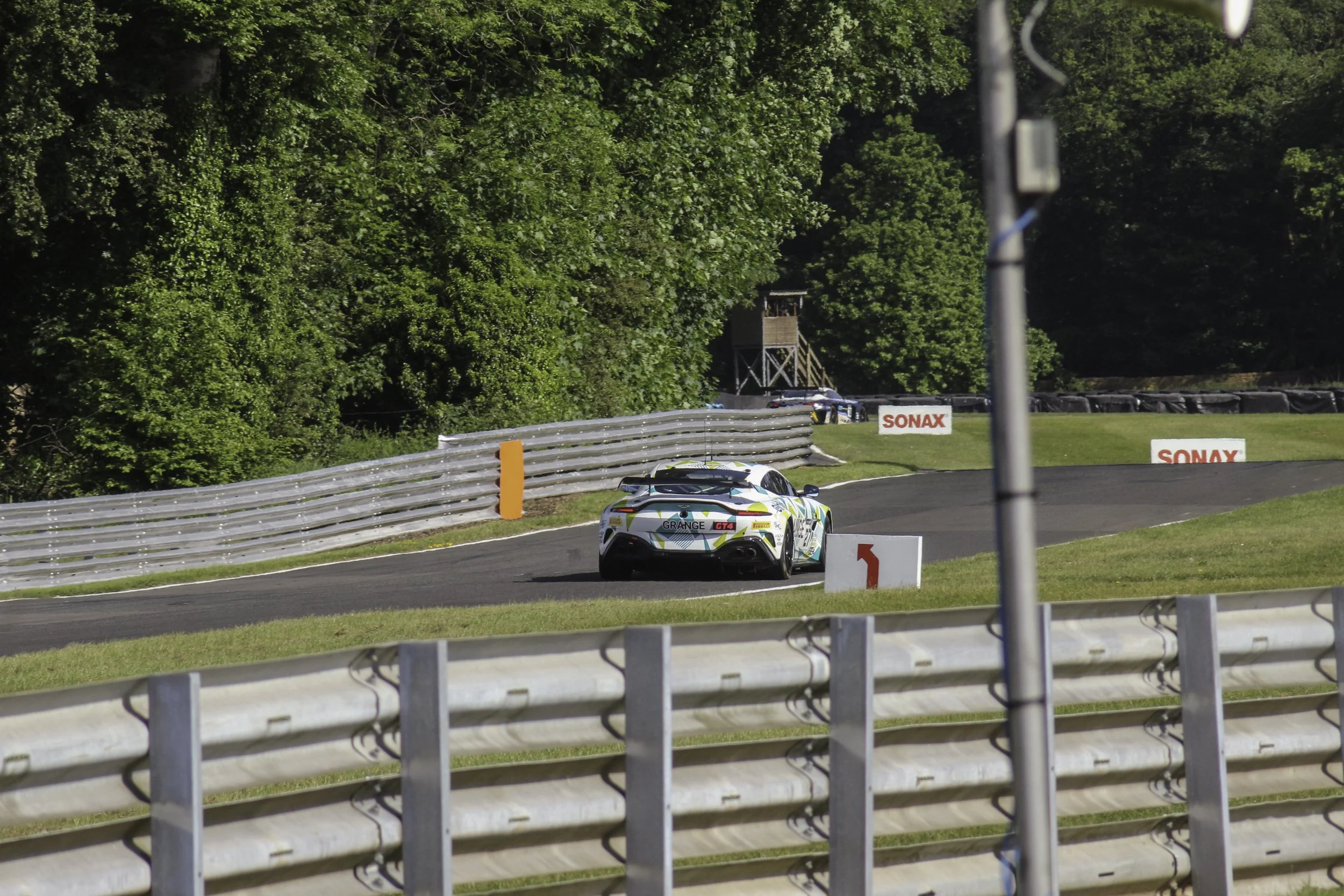 Oulton Park Monday British GT-8-3.jpg