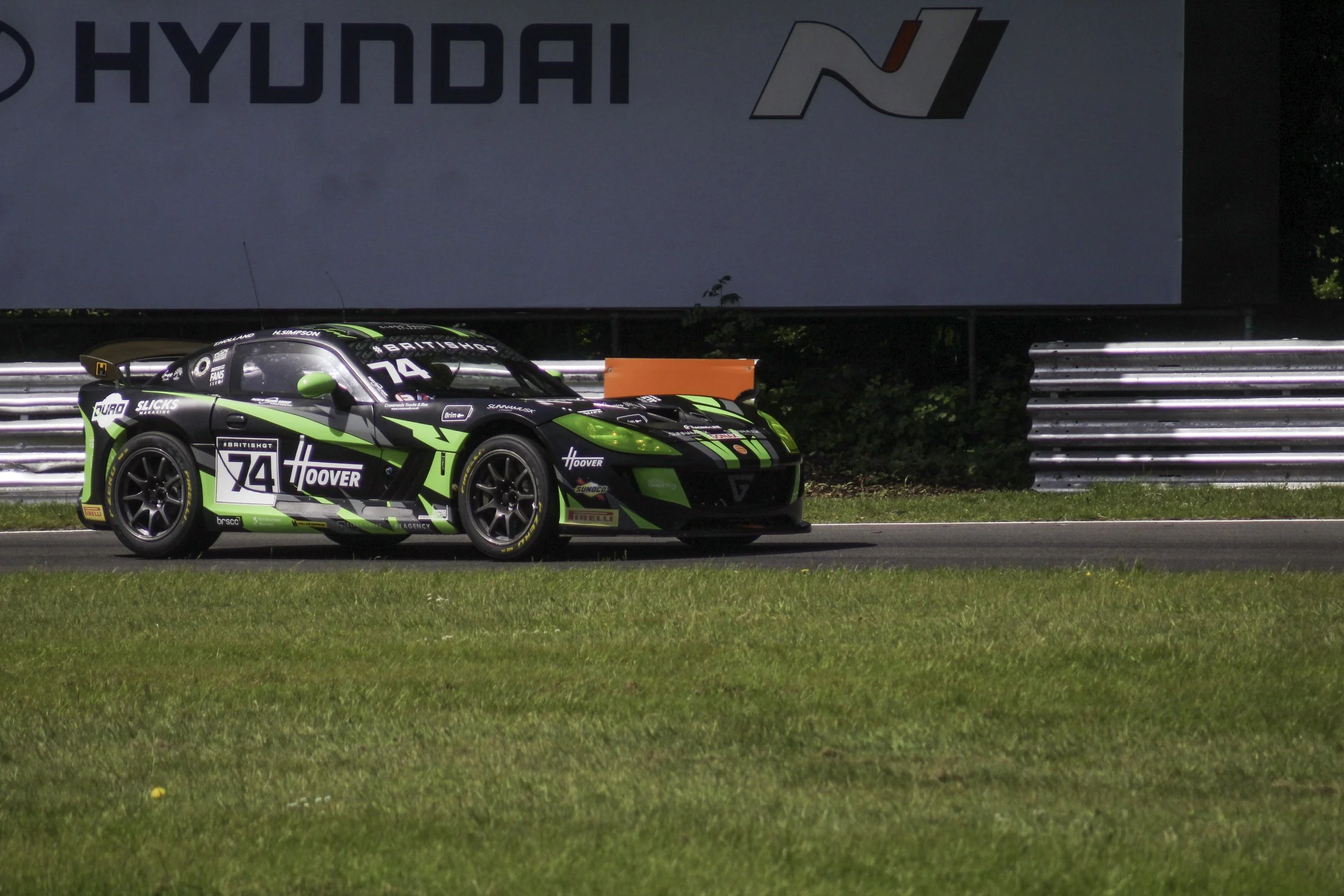 Oulton Park Monday British GT-42.jpg