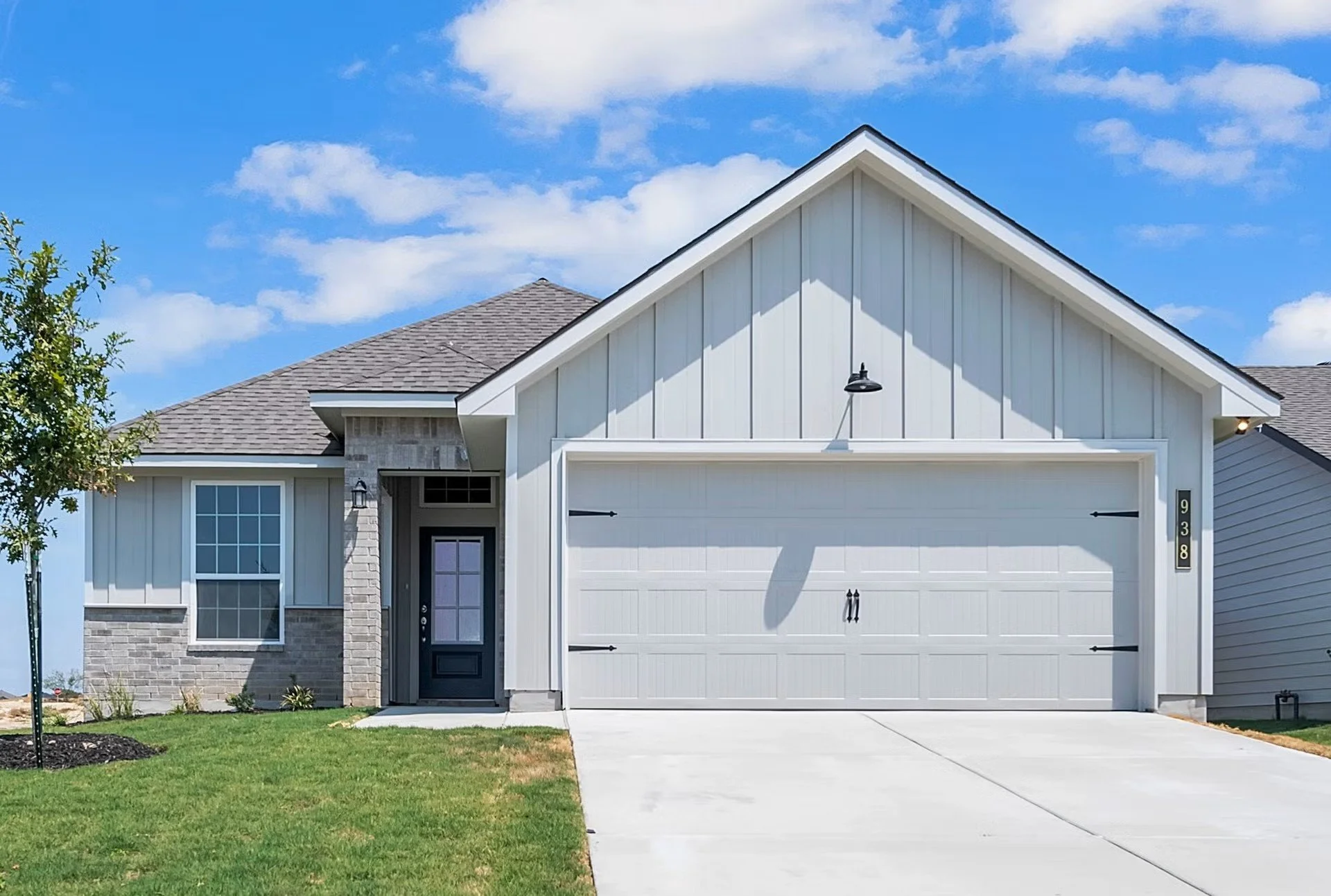 edgewater rentals 1443.jpg