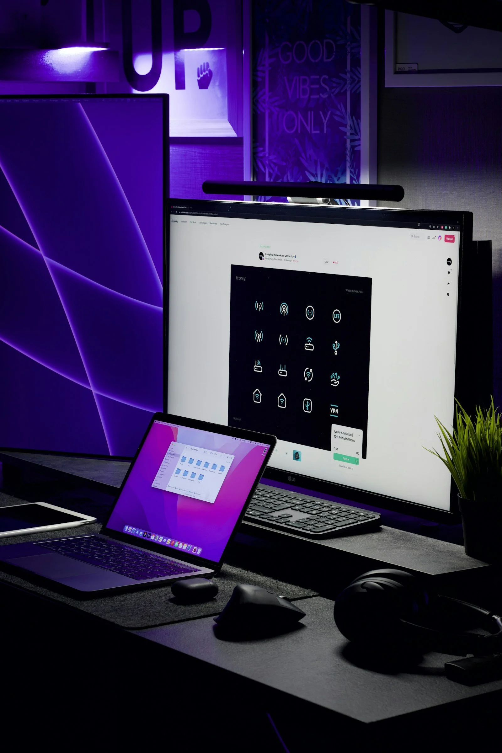 A Small Desk Setup That Is Easier to Use and Reset
