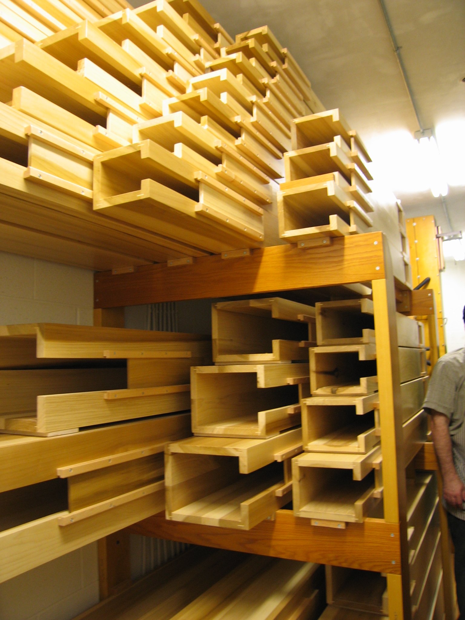 Pedal 16' Open Wood and Violone