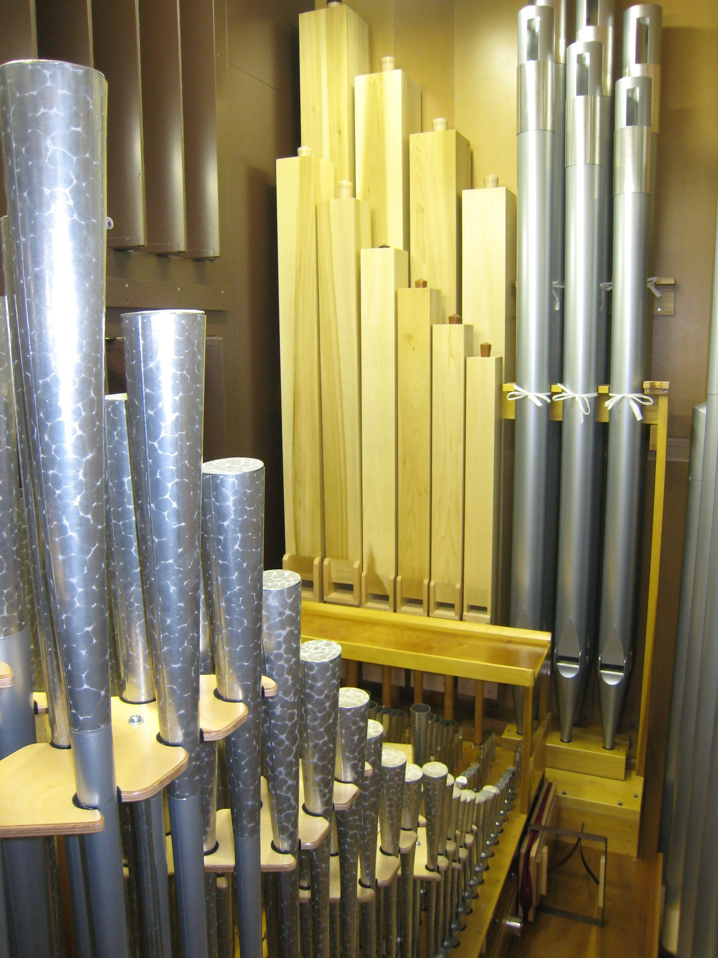 Swell Oboe and Bass Pipes