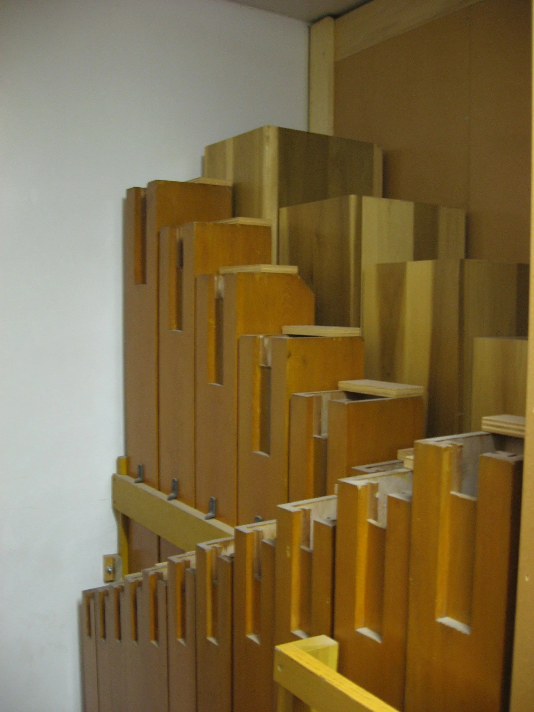 Pedal 32' Bourdon and 16' Open Wood