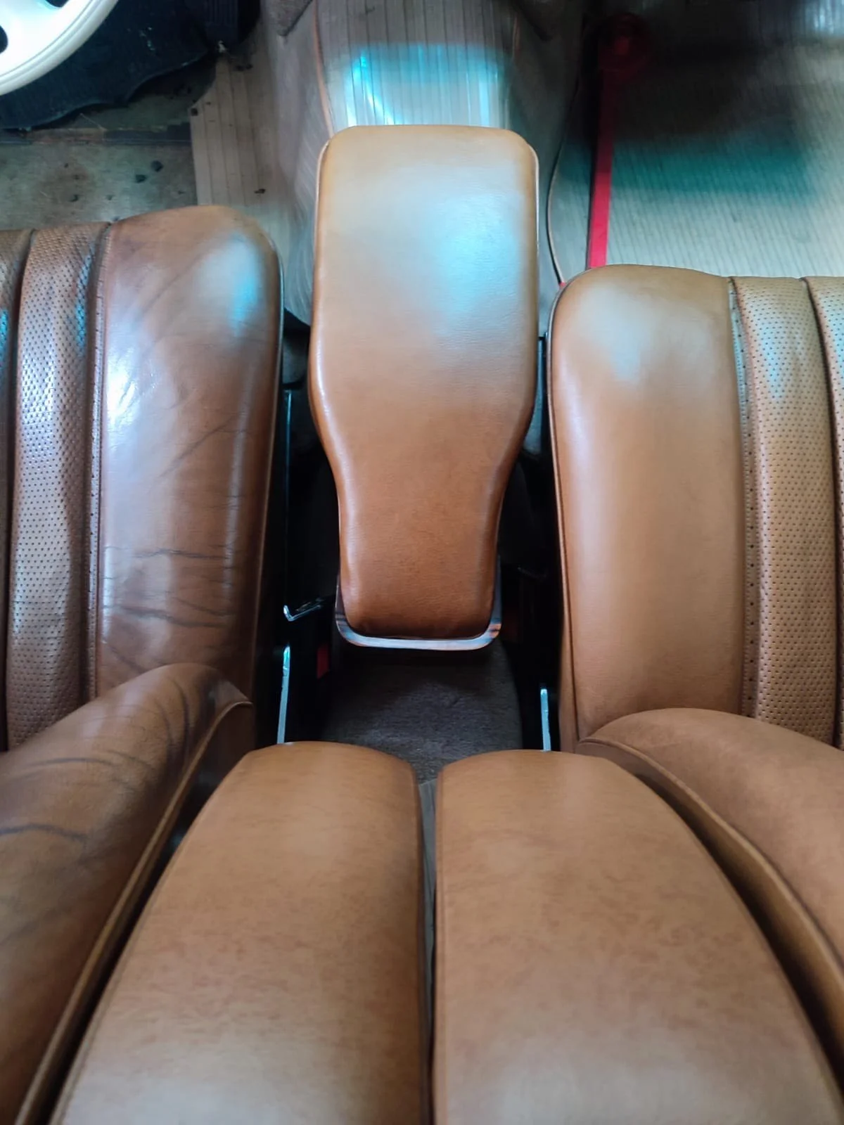 Limpieza de interior Restauración y tratamiento de cueros