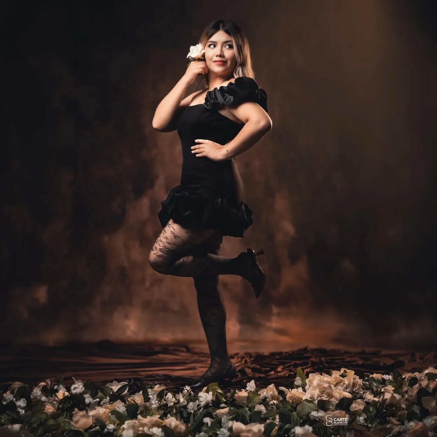 Elevate your style. Define your image. 

Book your Fashion Session with Carte Blanche Photography and create images that truly stand out.

Whether it&rsquo;s for personal branding, content, or simply to showcase your style, we&rsquo;ll help you achie