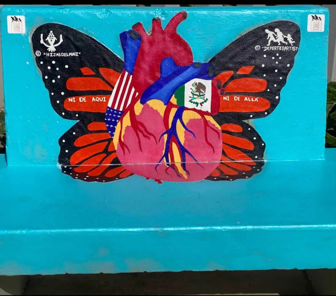 Mural Ni de Aquí ni de alla - Neither from here nor from there