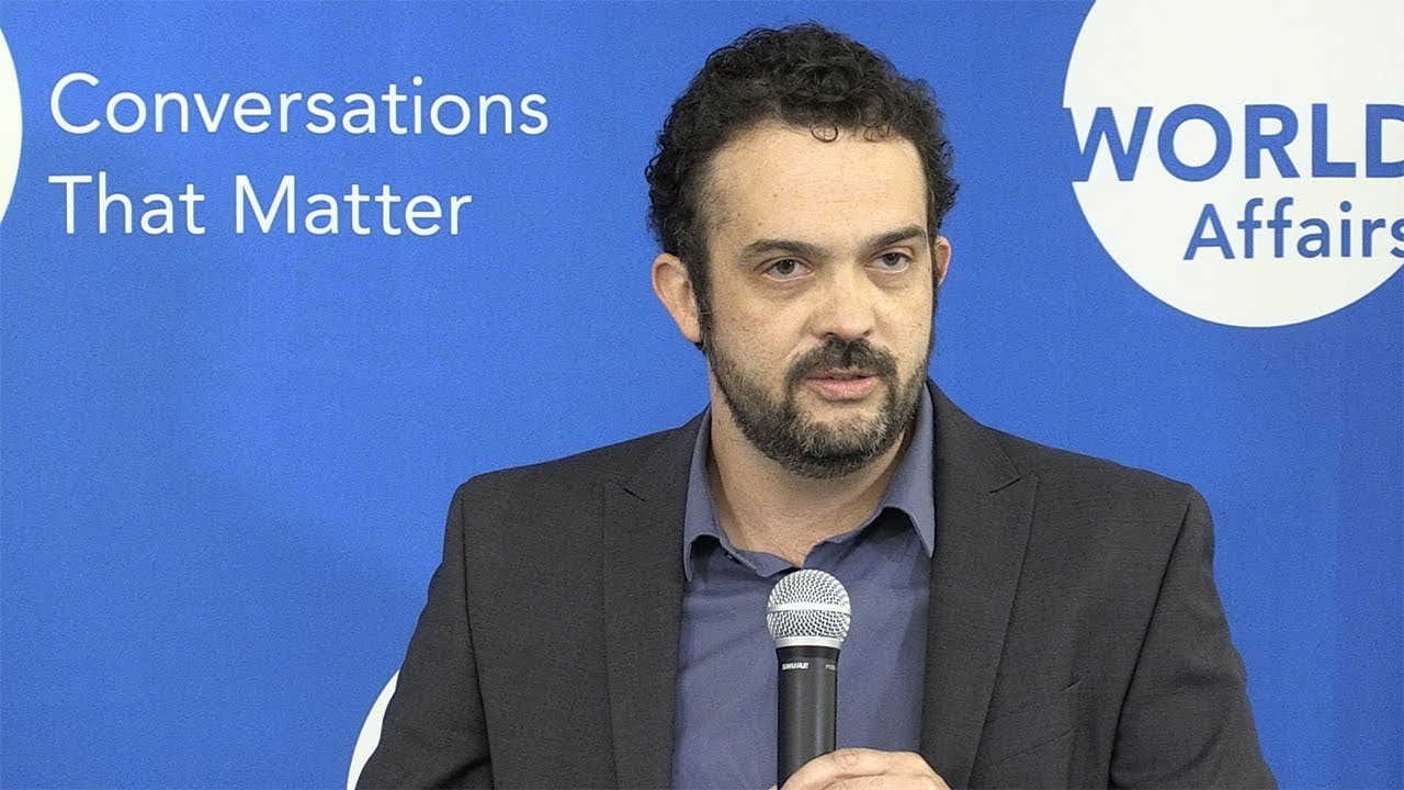 Chris Feliciano Arnold