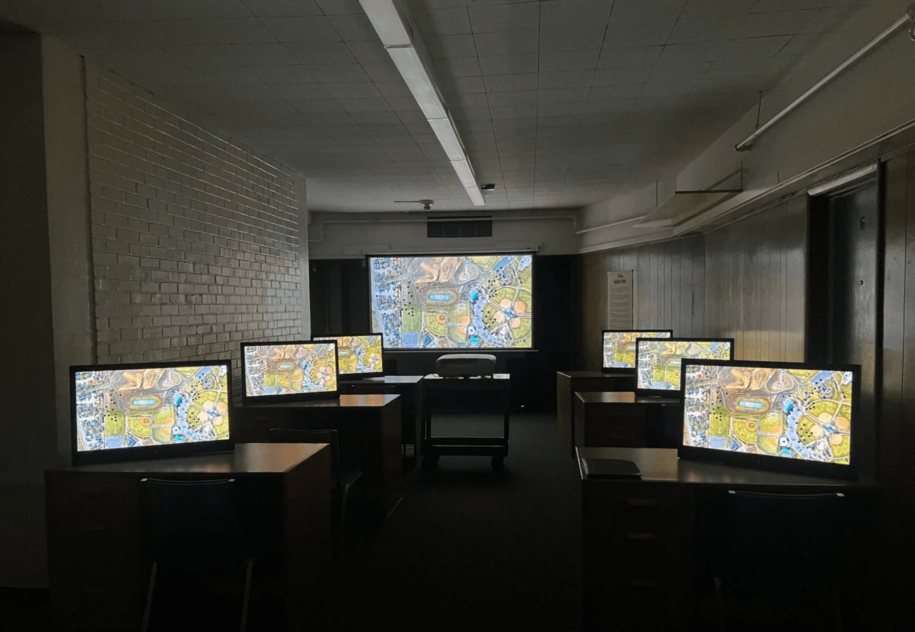 113, 2019 Deborah Oropallo and Andy Rappaport 7-channel video with 2-channel sound Running tme: 5 minutes, 15 seconds