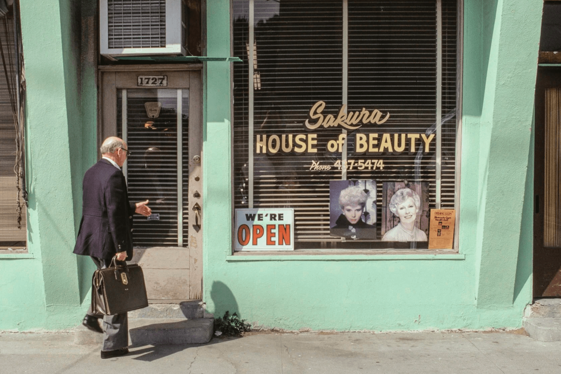 Janet Delaney, Too Many Products, EUQINOM Gallery