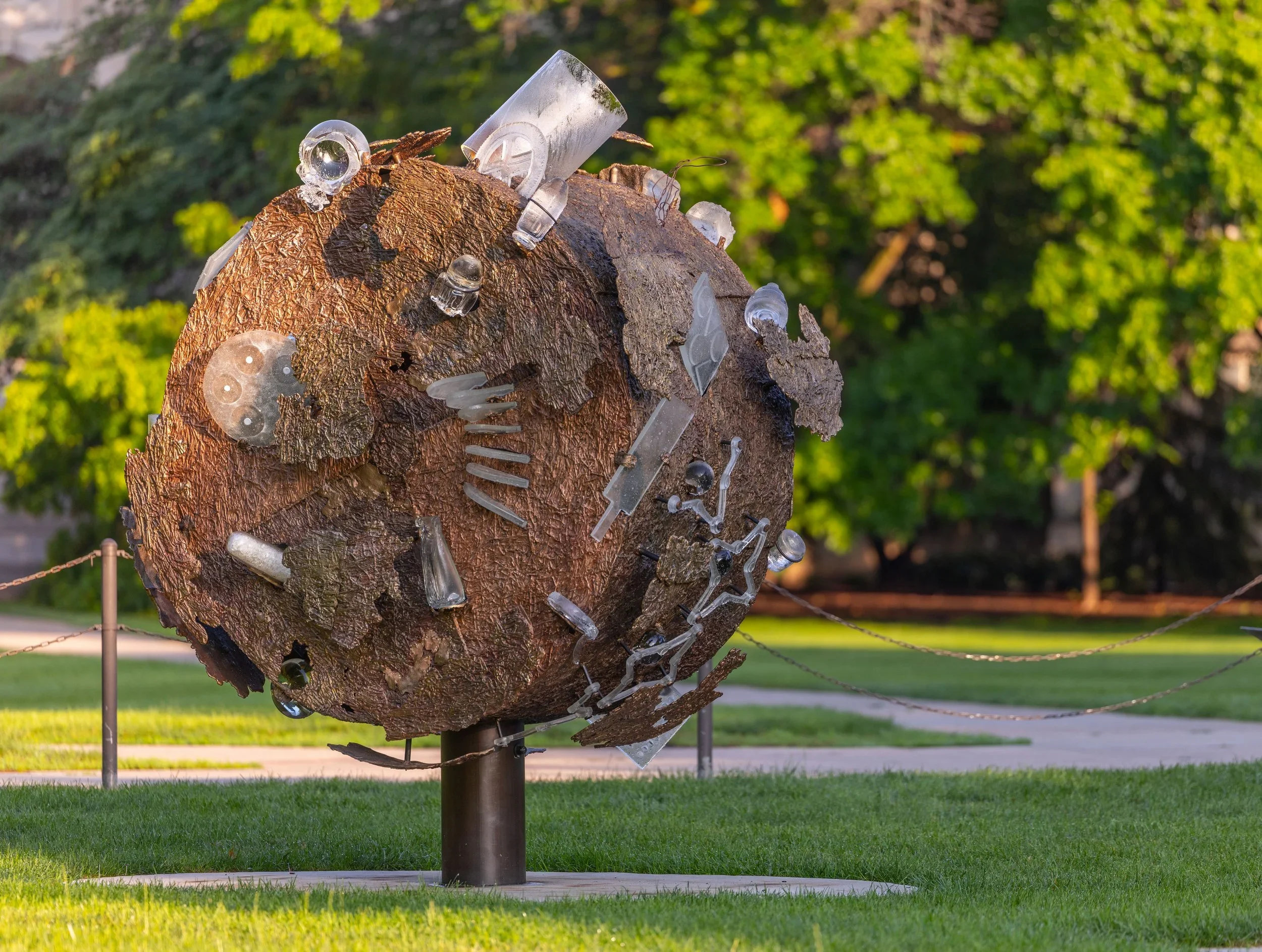 Hive Mind, 2025, 108” x 96” x 66”, bronze, stainless steel, glass, permanently installed at Iowa State University, Ames; photo credit: Chris Gannon