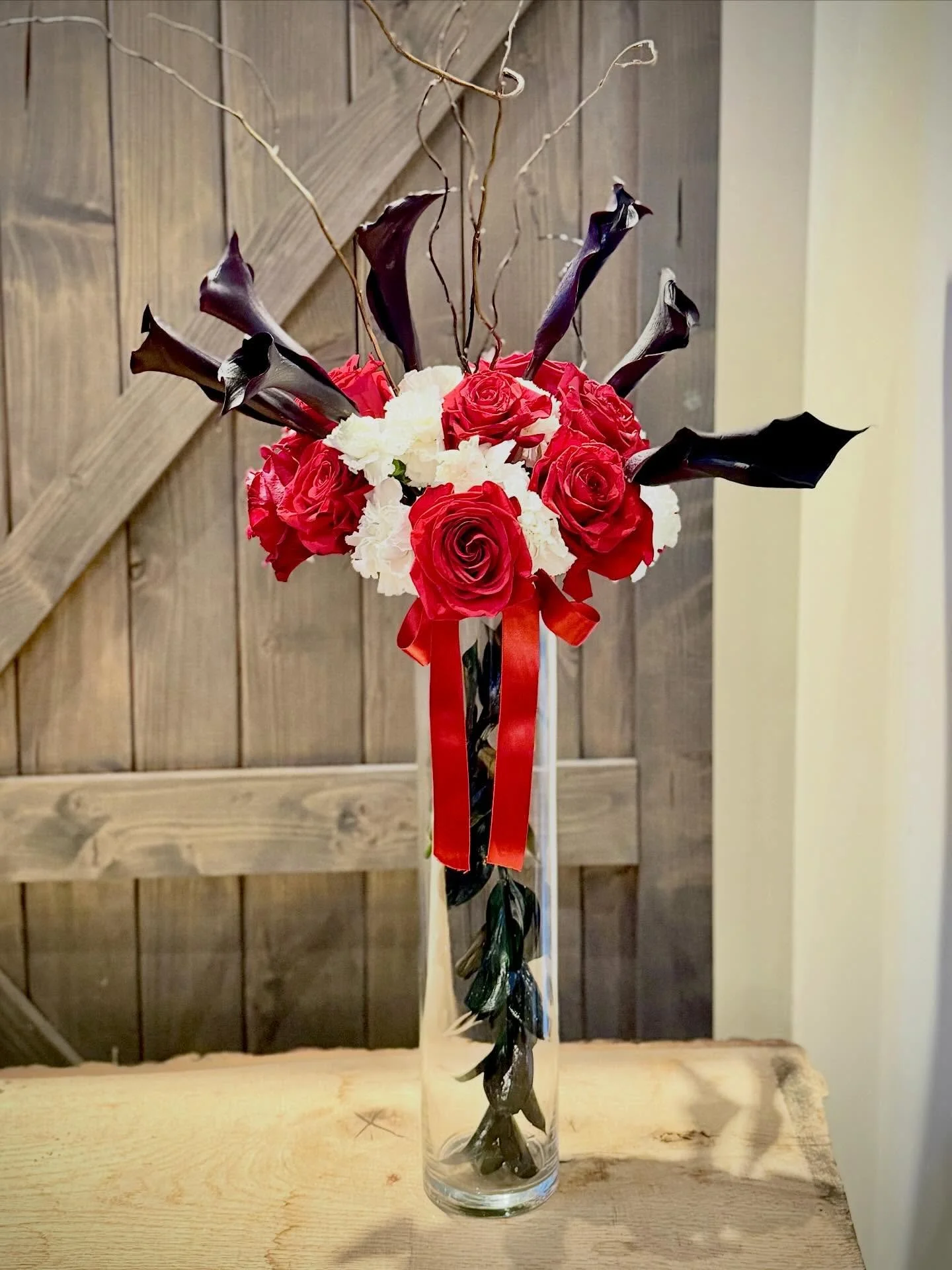 Corporate Event Design 🖤❤️

I had the pleasure of designing for Shionogi Inc., a global pharmaceutical company, for their corporate meeting today &mdash; creating a cohesive, branded experience with custom balloon d&eacute;cor, core styling elements