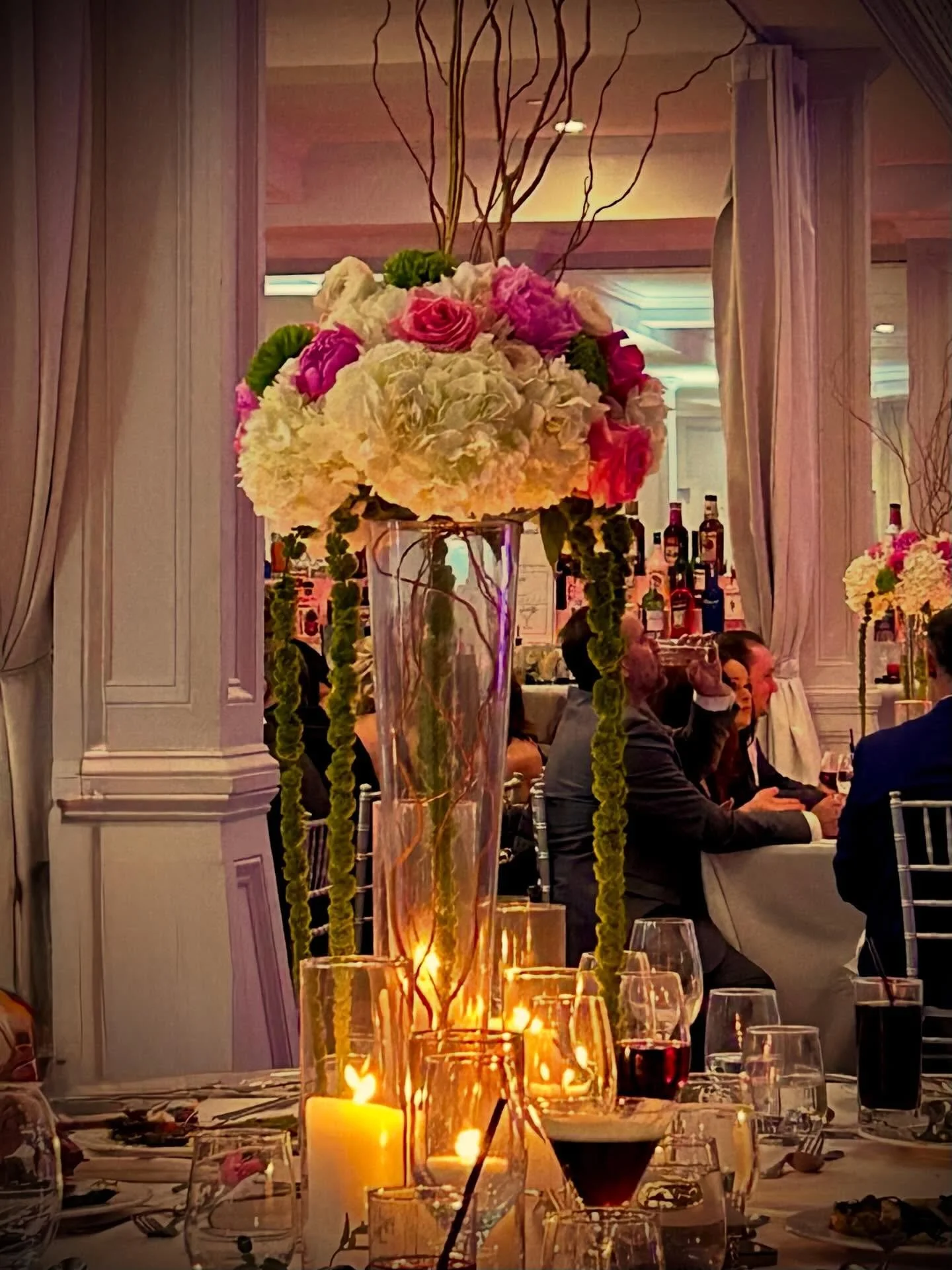 Still swooning over these floral centerpieces from the wedding this past weekend 🤍✨

Soft, romantic hydrangeas paired with blush roses and cascading green amaranthus created the perfect elevated look&mdash;finished with delicate branch detailing for