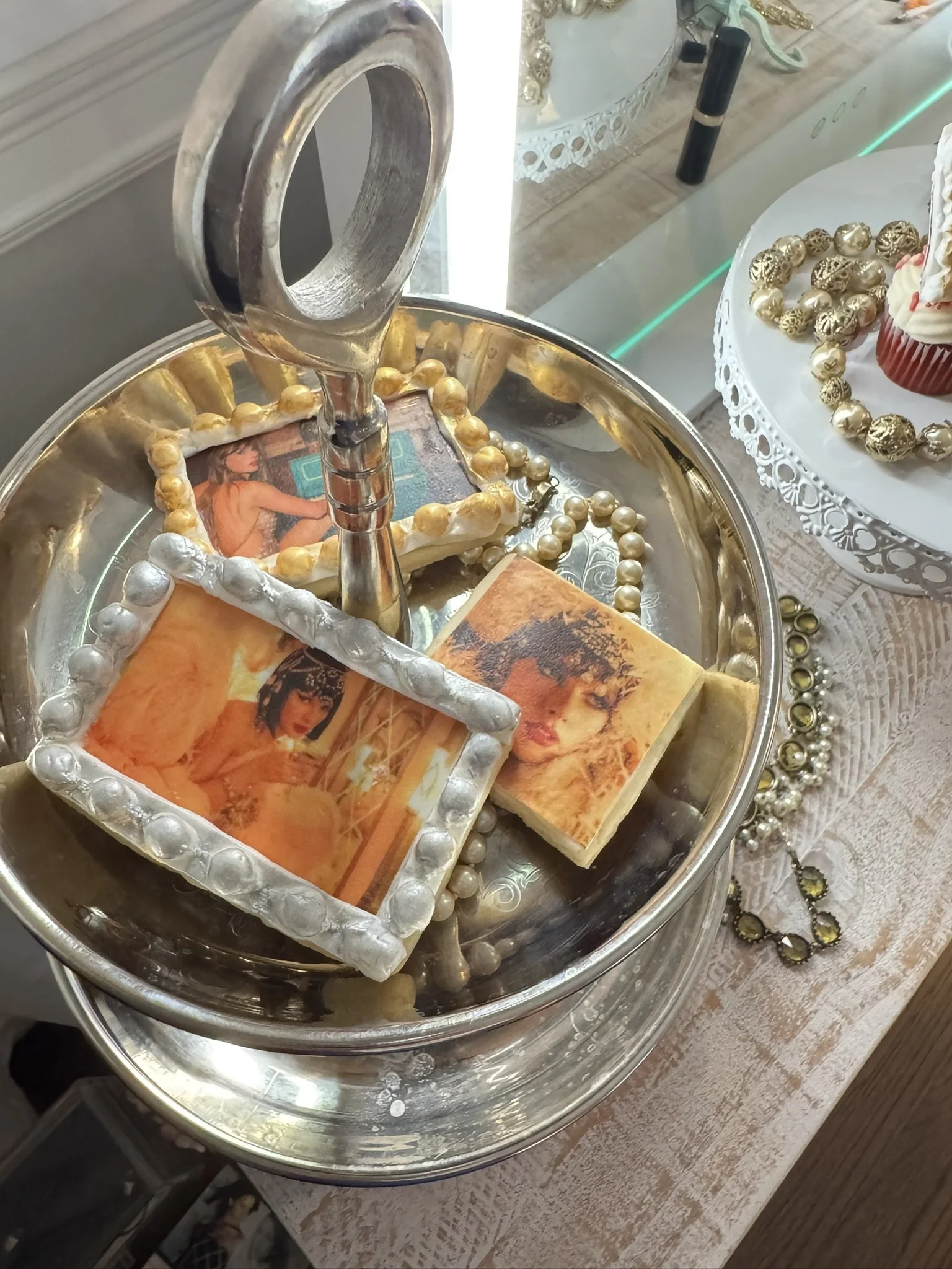 Our custom sugar cookies are handmade and personalized for birthdays, baby showers, weddings, corporate events, and special celebrations. Each cookie is beautifully decorated to match your theme, colors, and message—perfect as party favors, dessert t