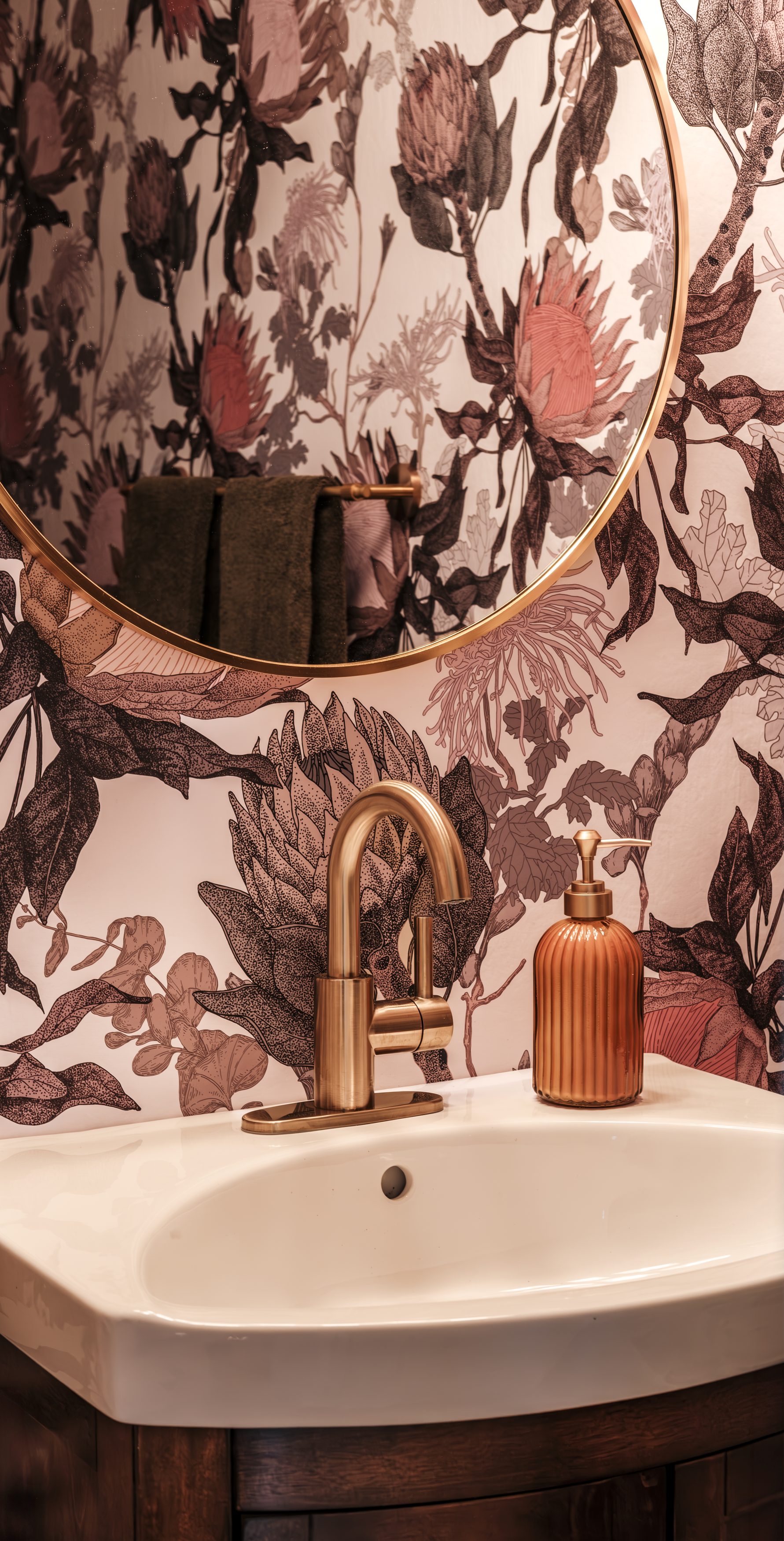 Bath with wallpaper.