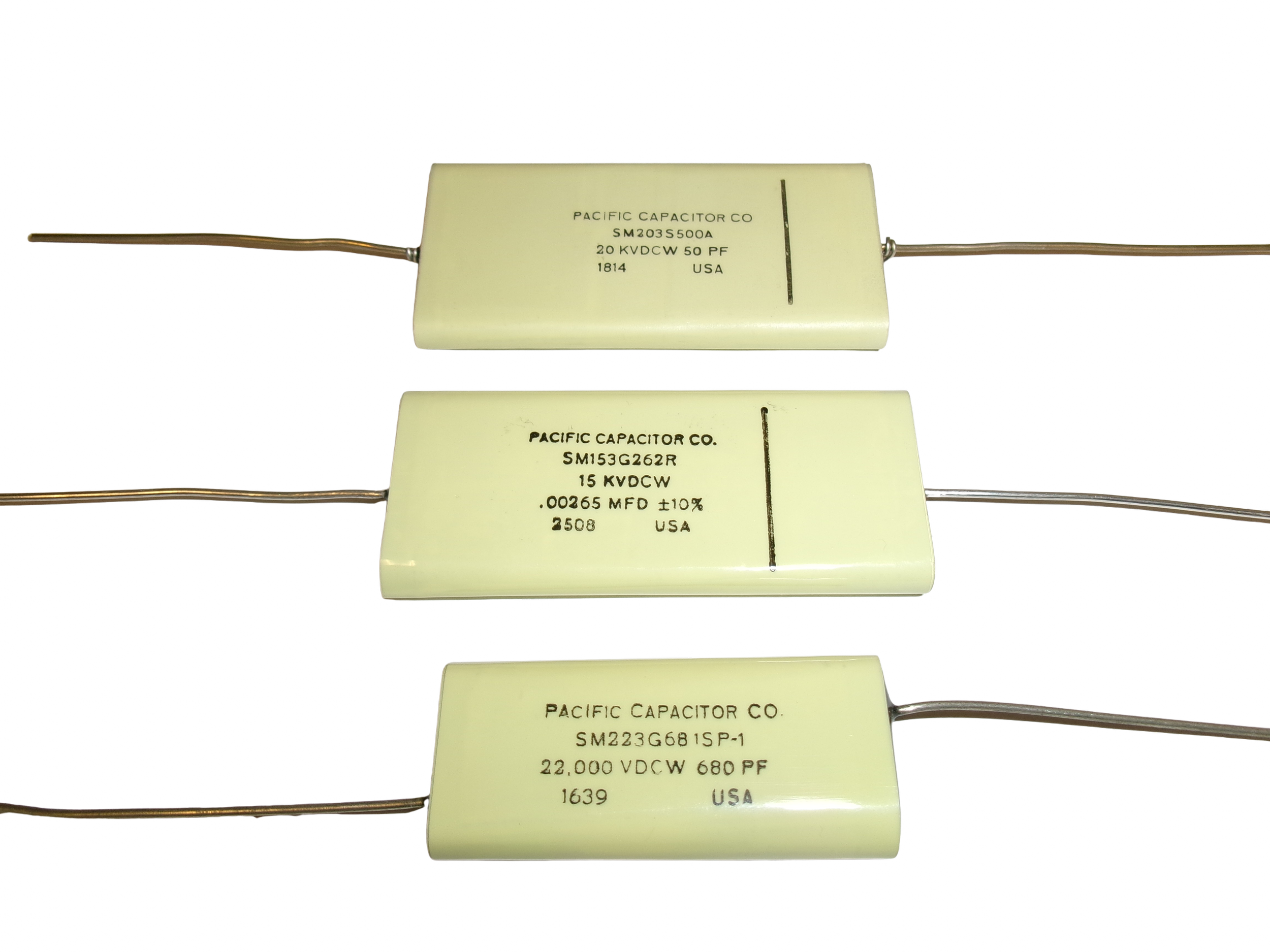 SM Series high voltage mica capacitors used for wrap & fill and pulse applications, designed for precise performance and long term reliability.