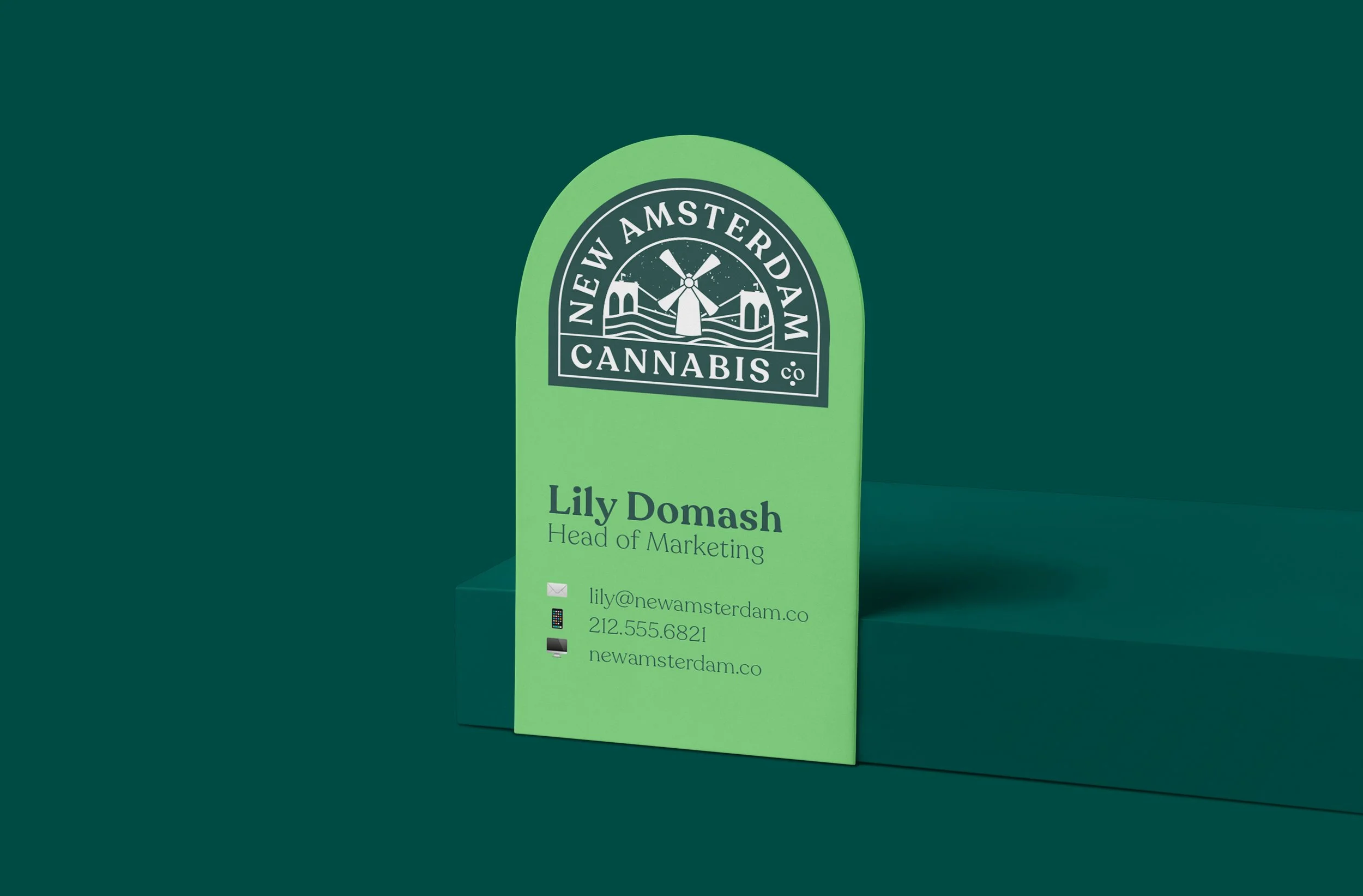 BusinessCard_Mockup.jpg