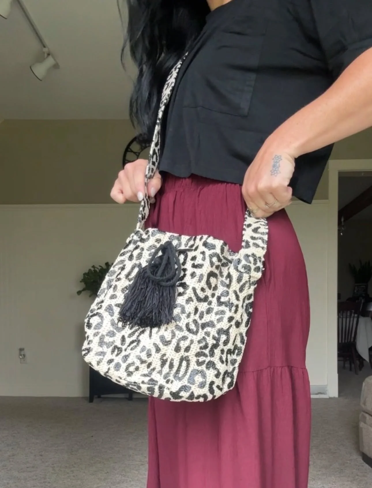 NEW leopard drawstring purse coming to Just Peachy in Sauk Rapids! ✨