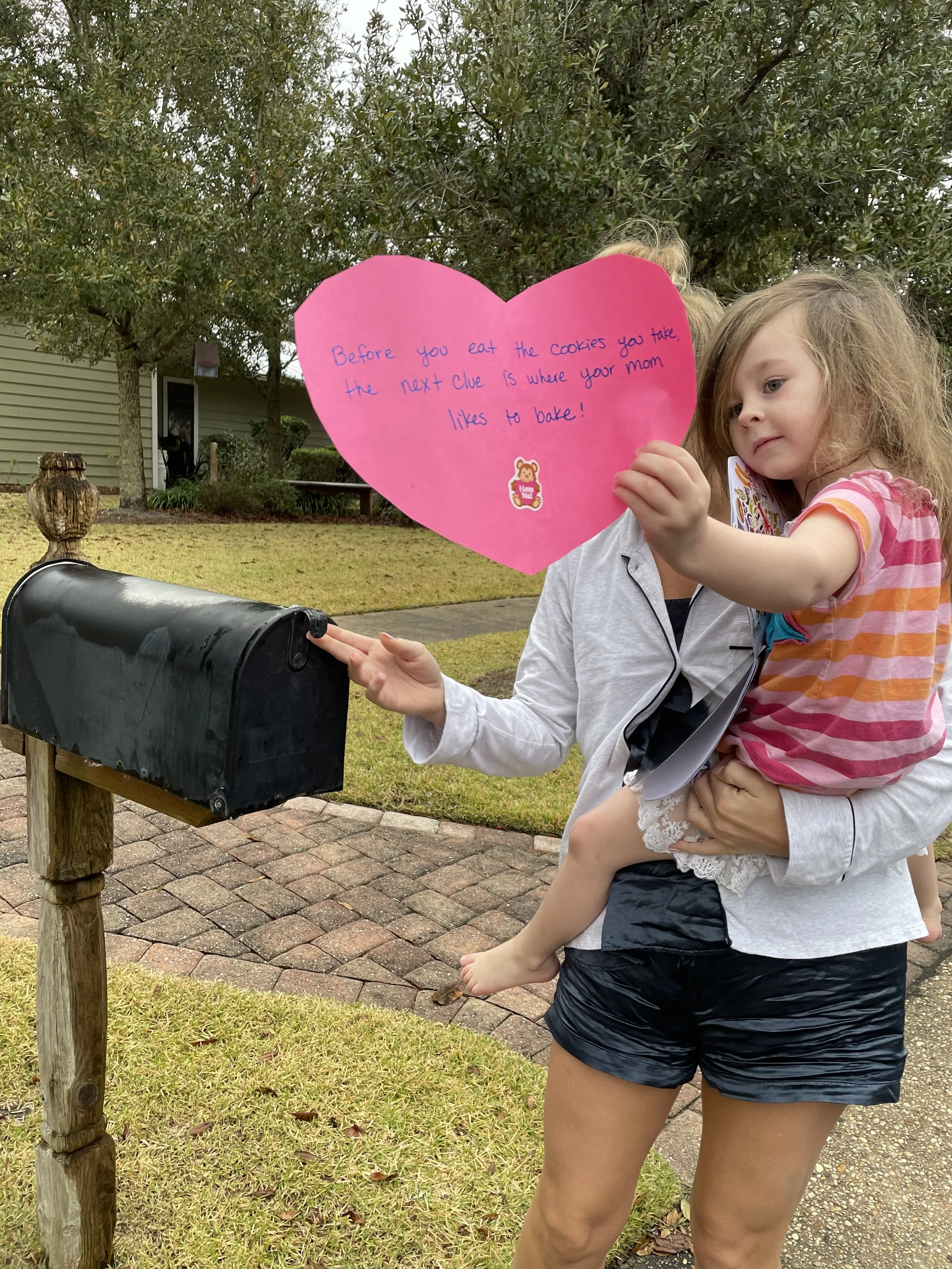 Valentine’s Day Scavenger Hunt for Kids: How to Set Up your own Heart Hunt