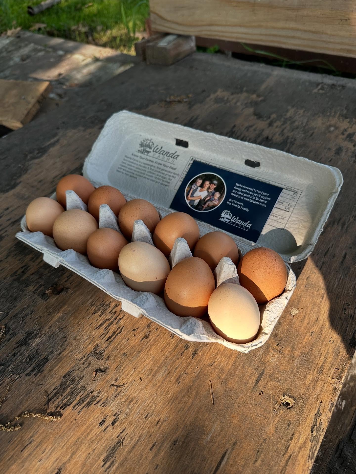 We have eggs! Our eggs are coming from @wandafarmsfamily they&rsquo;re a regenerative farm in northern Illinois. You can also catch them at the Naperville farmer&rsquo;s market every other week!

As a reminder we&rsquo;re open 9am - 3pm today and tom