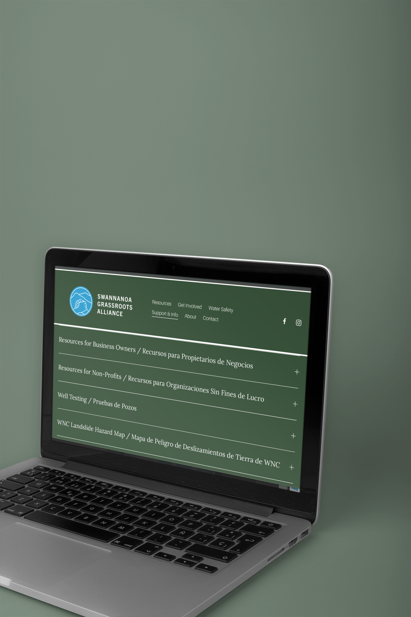 macbook-mockup-standing-in-a-solid-color-room-a20326-2.png