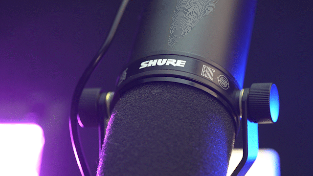 SHURE_SM7B_SLIDER_MACRO_RGB (Stitched Clip)_1.gif
