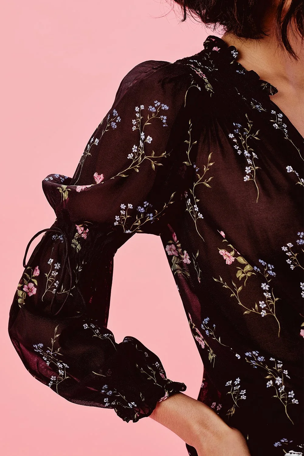 DELTABLOUSE_BLACKFLORAL_3.jpg