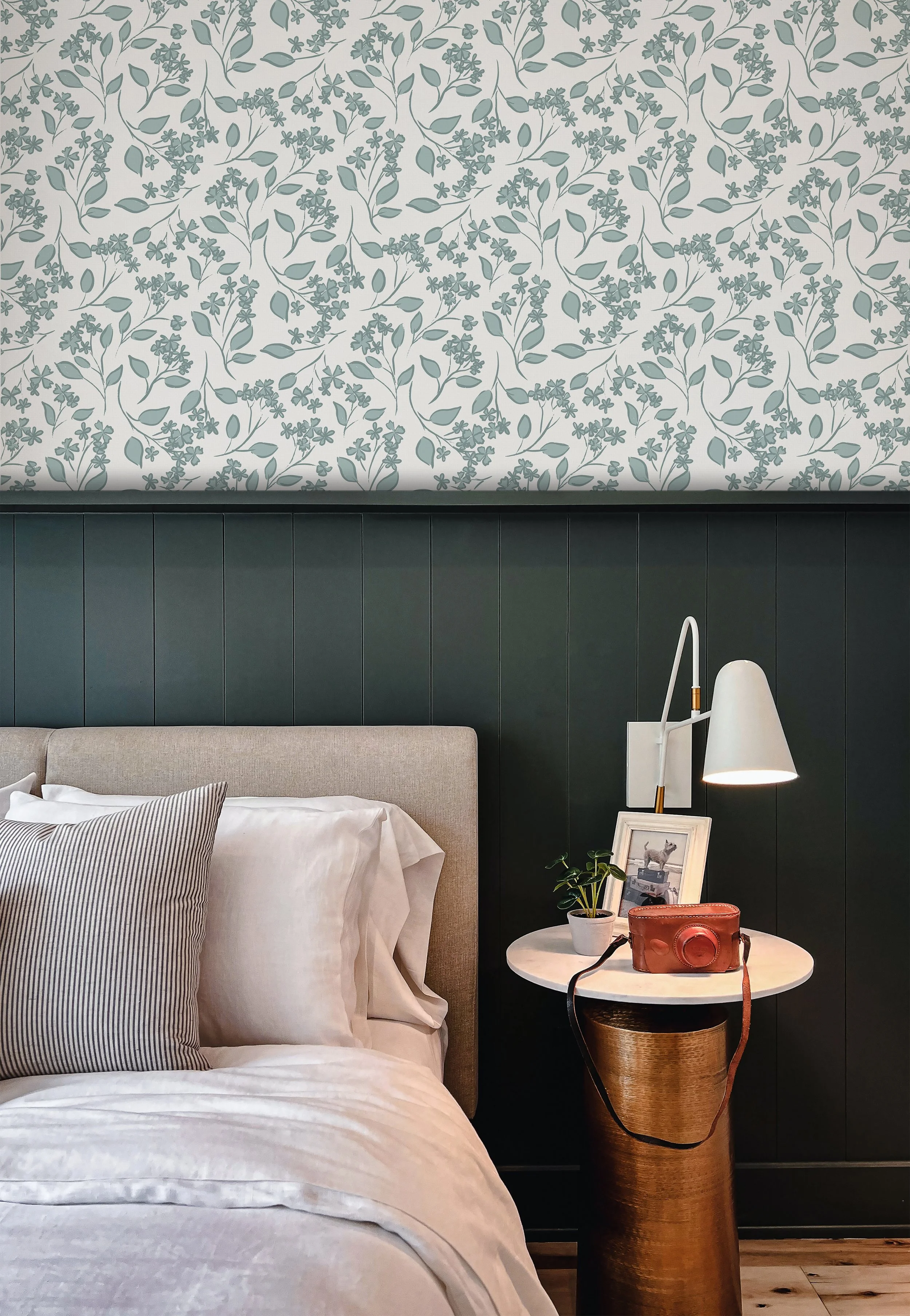 Bedroom Wallpaper.jpg