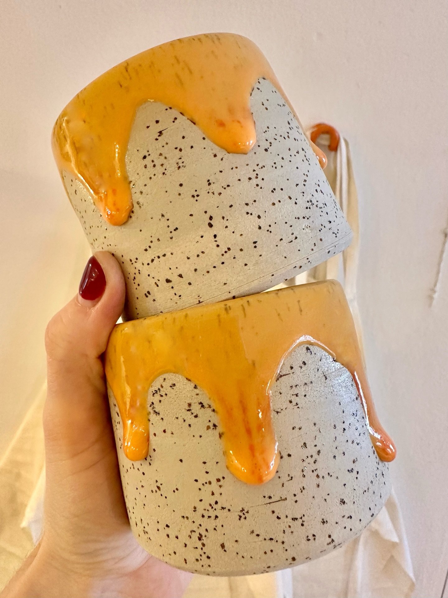 Honig Becher 🍯 | Honey Drop appreciation post 🧡🐹🥕

#keramik #handgemacht #t&ouml;pfern #fulda #ceramic