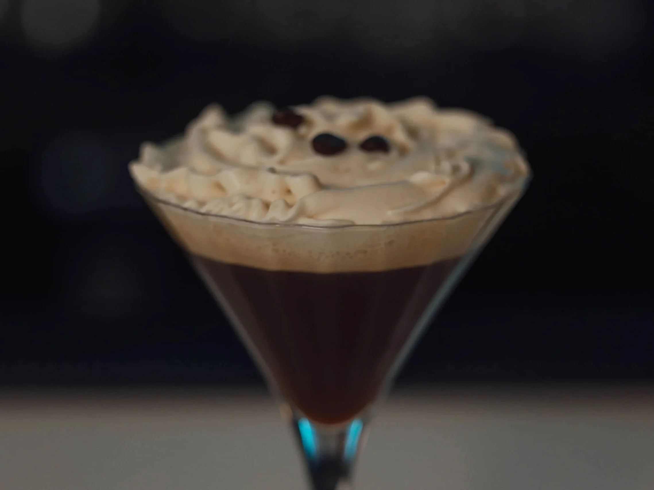 Ultimate Espresso
Absolut Vanilla, Kahlua, Atomic Black Espresso Liqueur, espresso, Bailey’s foam