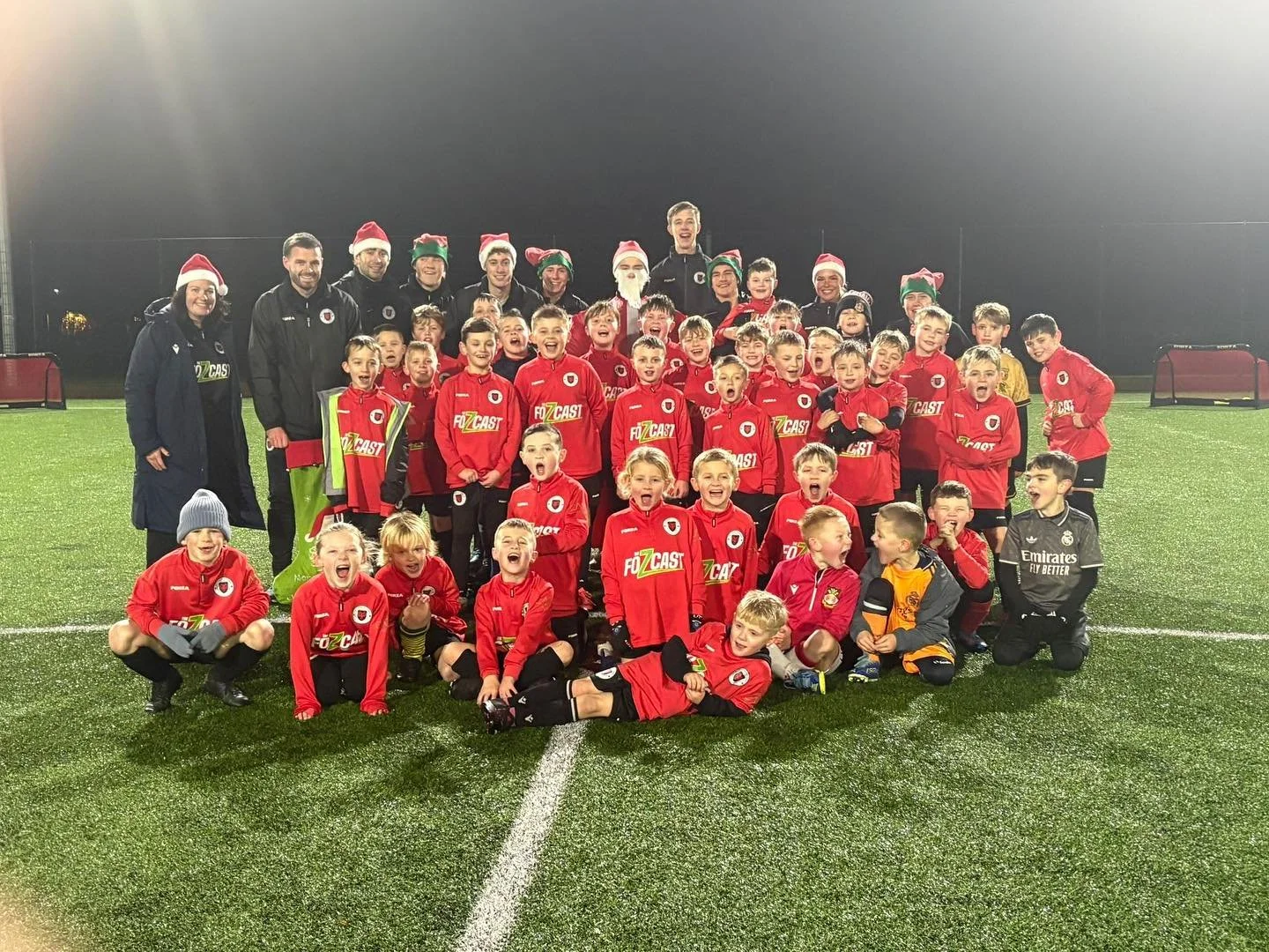 🎅🏻 MERRY CHRISTMAS 🎅🏻 

What a fantastic final week we had at our academy, starting on Monday with an evening full of fun games for our players and a visit from a not-so-secret Santa 👀😂

We have been overwhelmed with the incredible amount of su