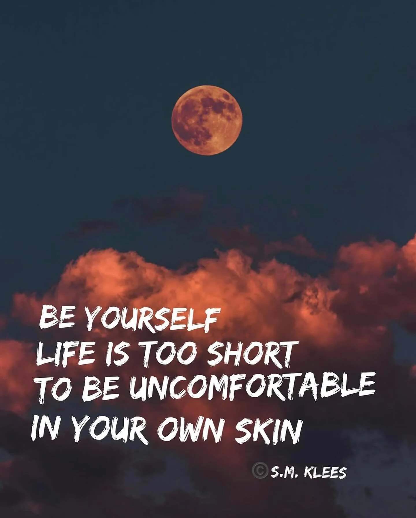 Unapologetically 
Authentically
Awesomely 
You 🤩

Follow @stardustandstone.co 
For soul nourishment ✨