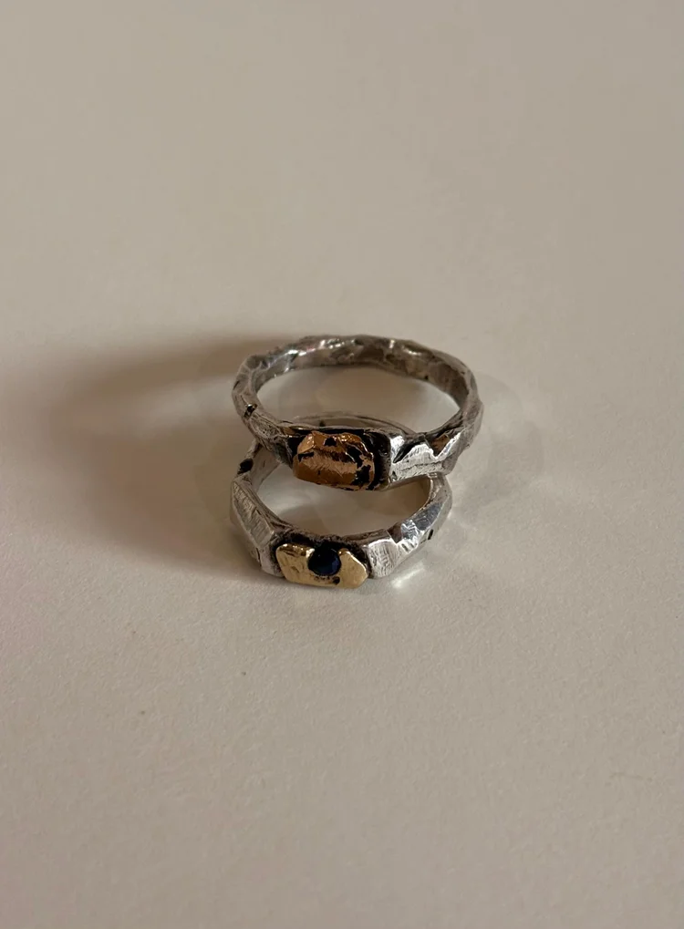 Bud Ring 18k Hover