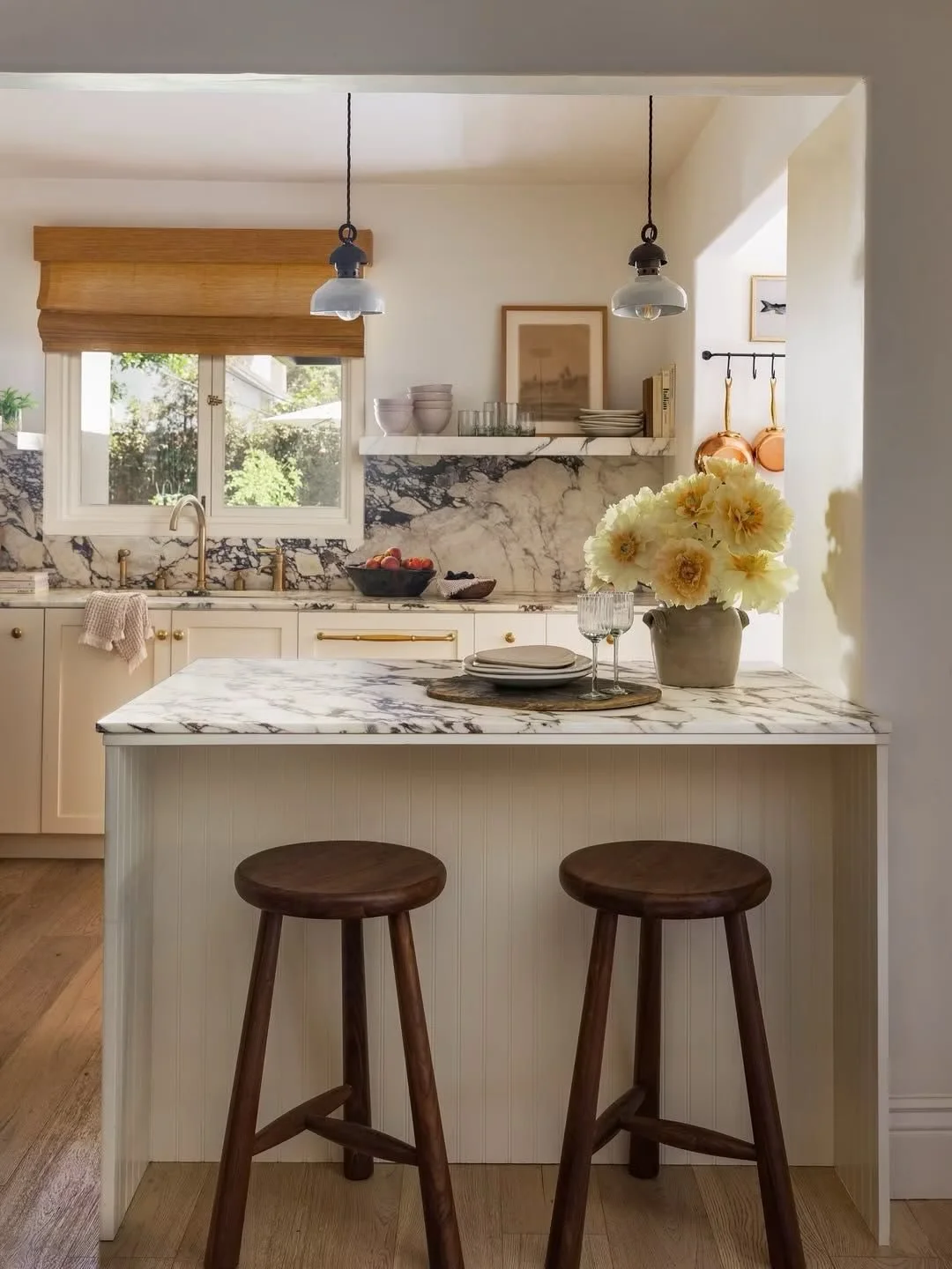 Hello April 🌷 📸 Pinterest