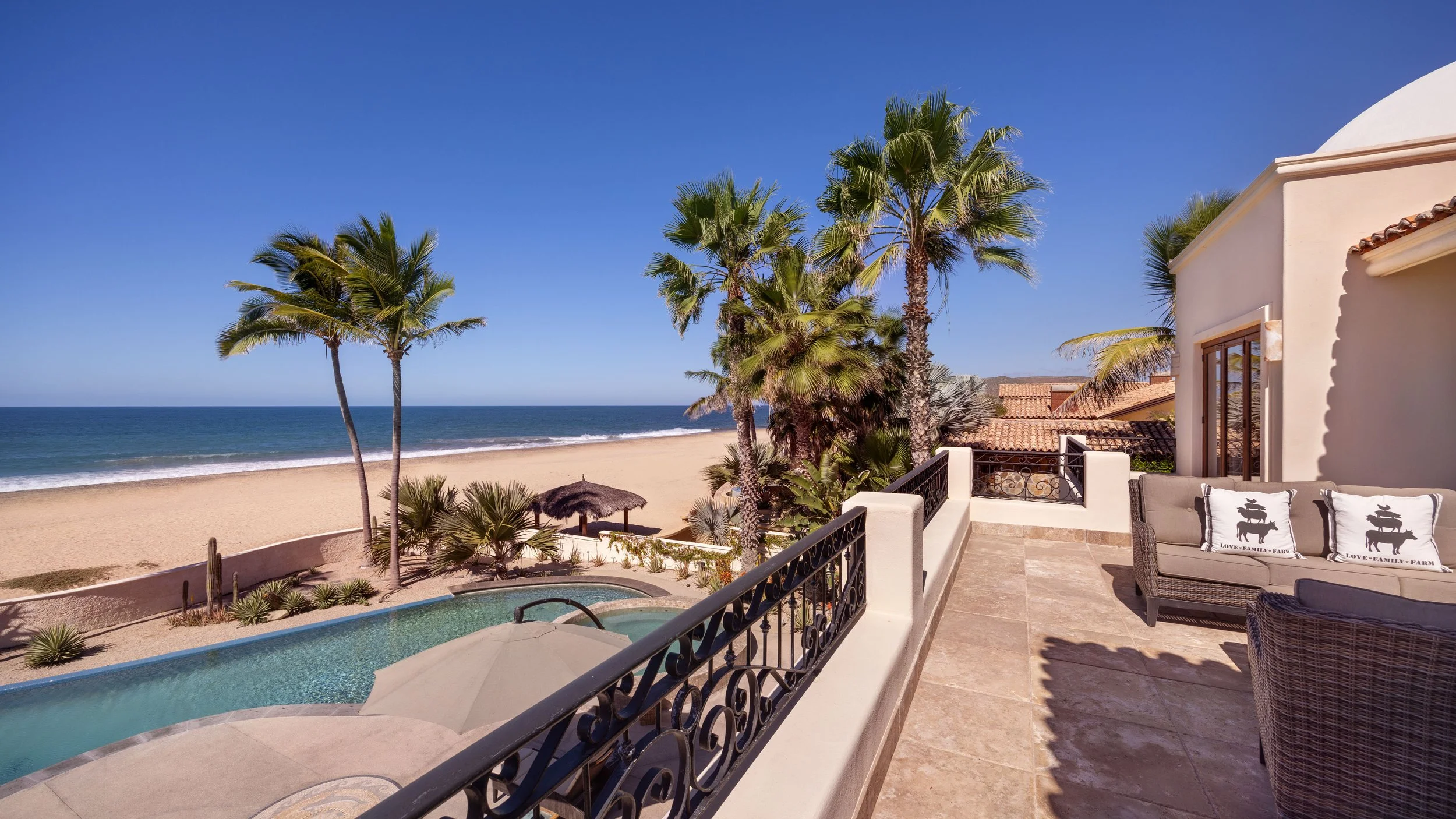 Luxury oceanfront living in Pescadero, Baja California Sur