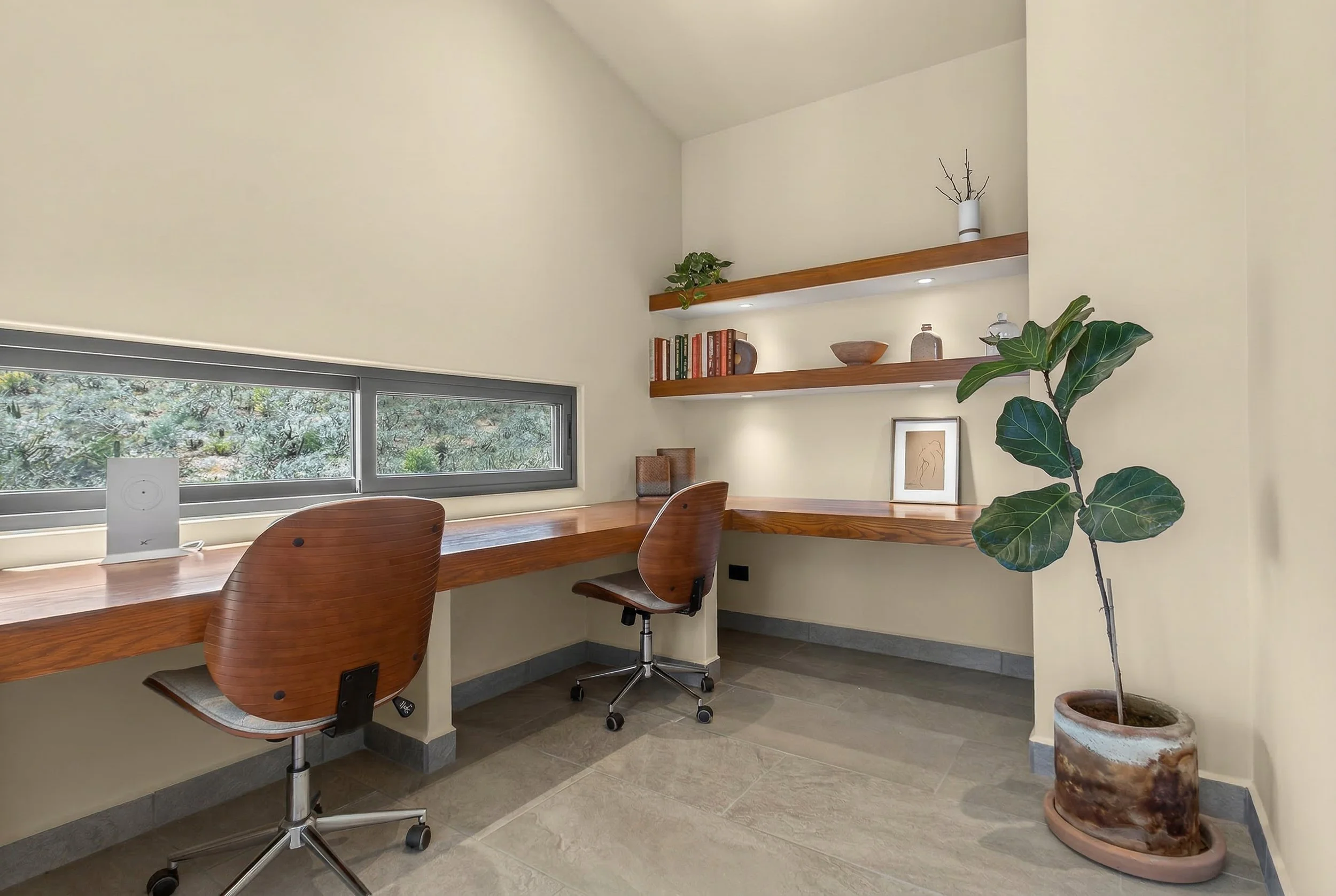 Stylish office with minimalist design in Villa Pacifica near Cerritos Beach