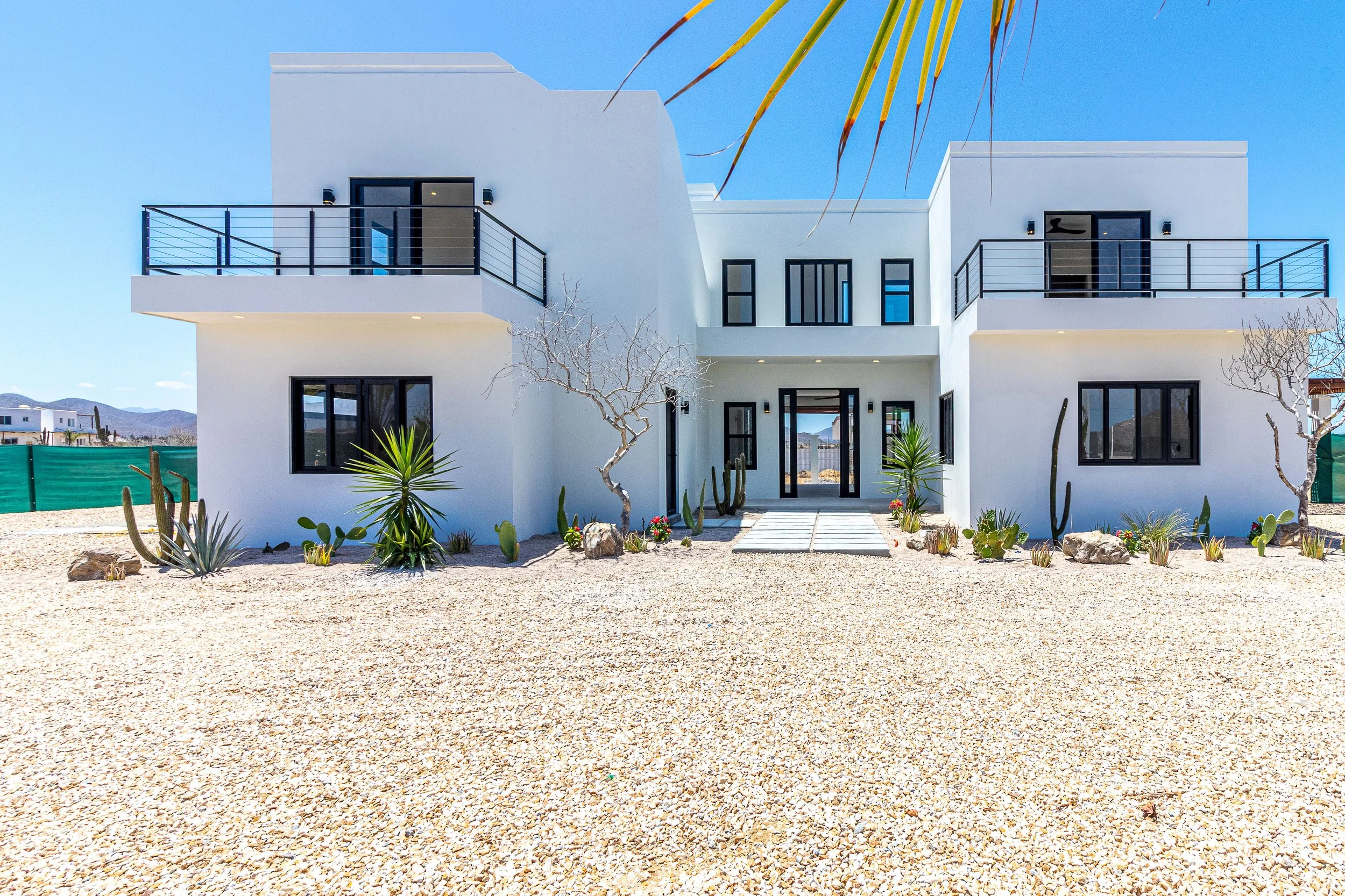 Luxury 4-bedroom villa with two master suites at Oasis Del Mar