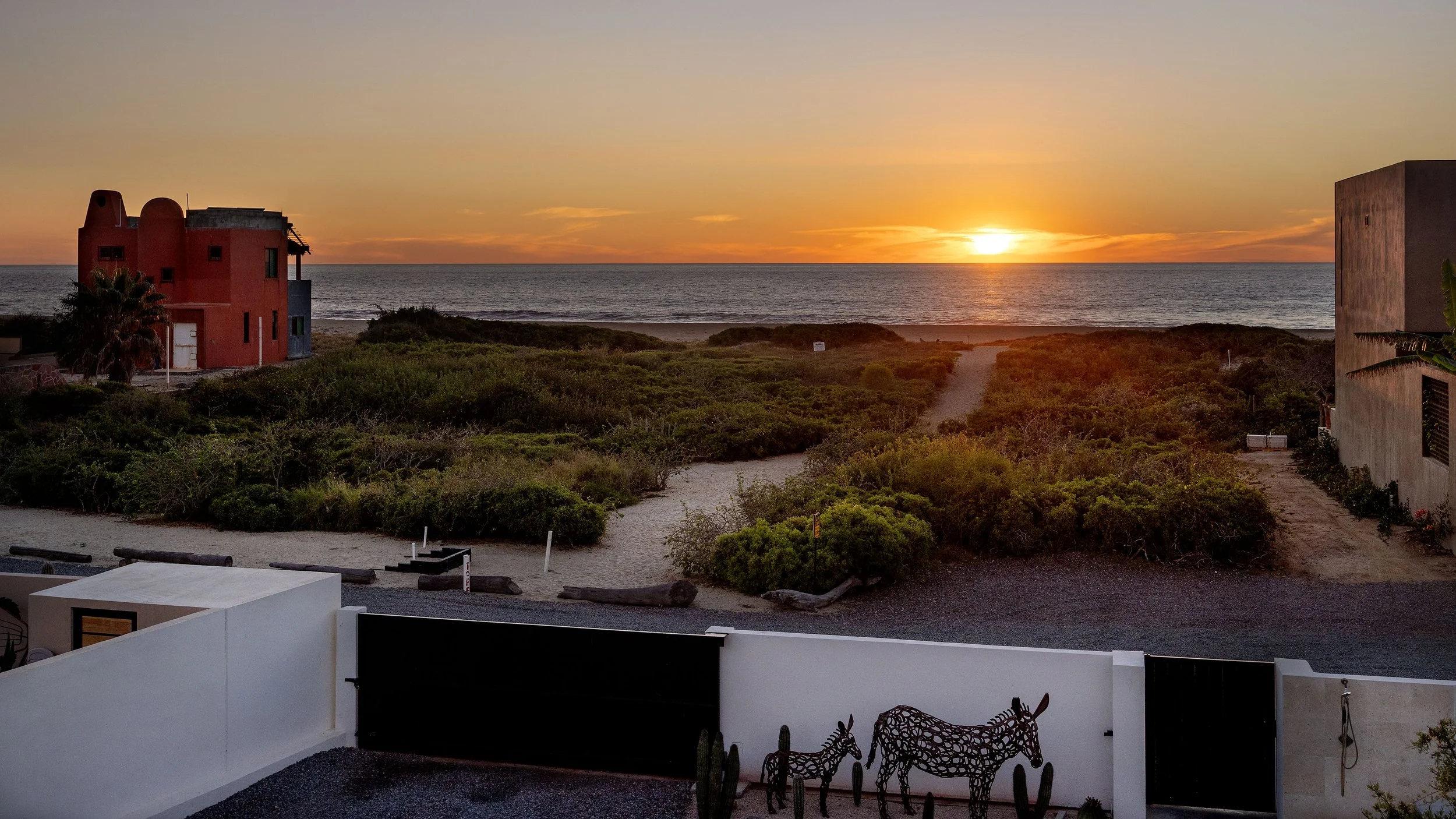 Luxury Homes Cerritos Beach