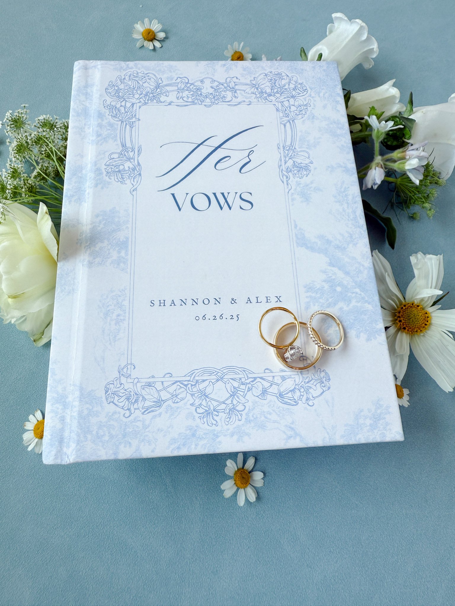 Charleston Wedding Content Creator www.borrowedtruecontentco.com