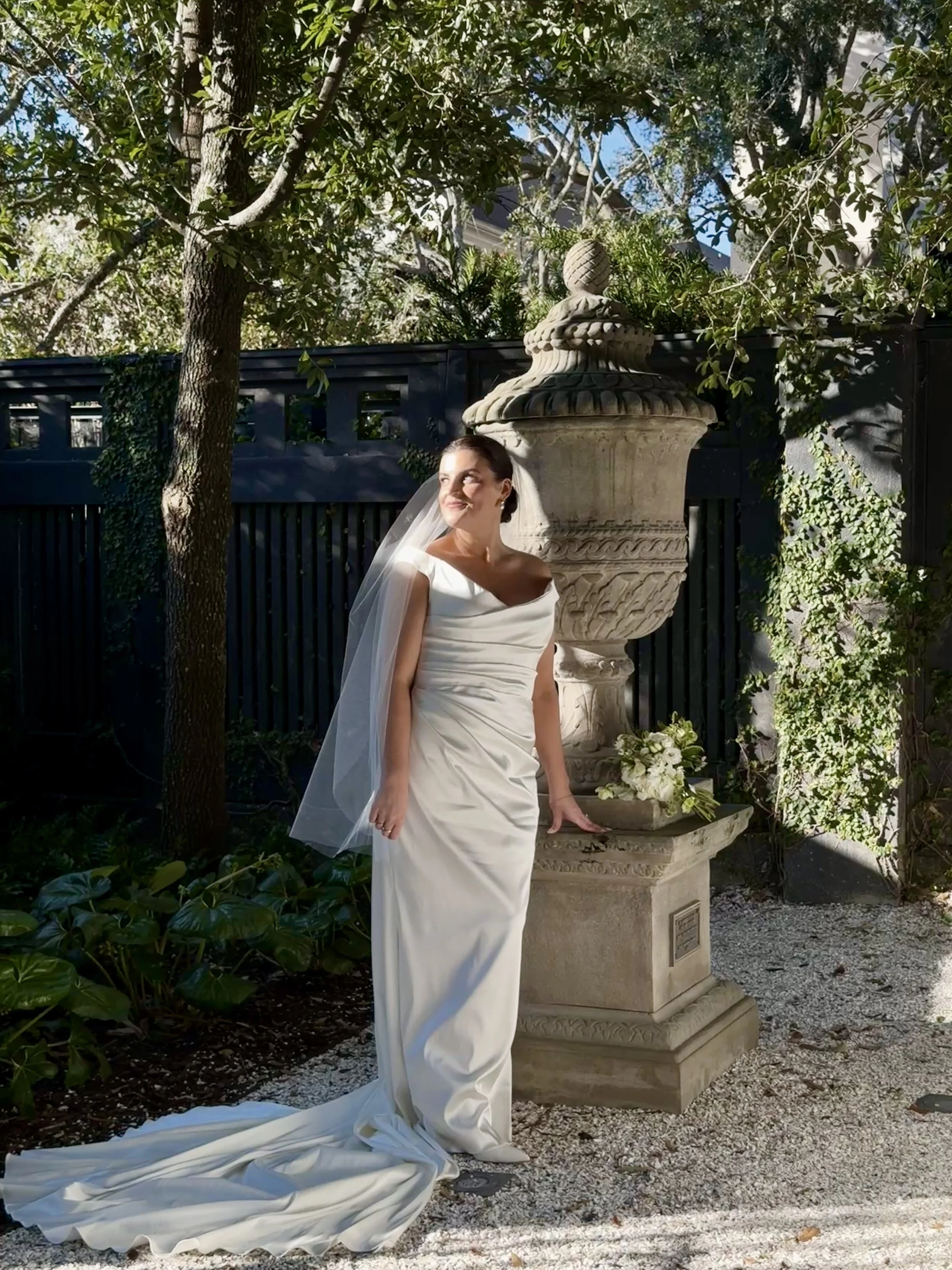 Charleston Wedding Content Creator www.borrowedtruecontentco.com