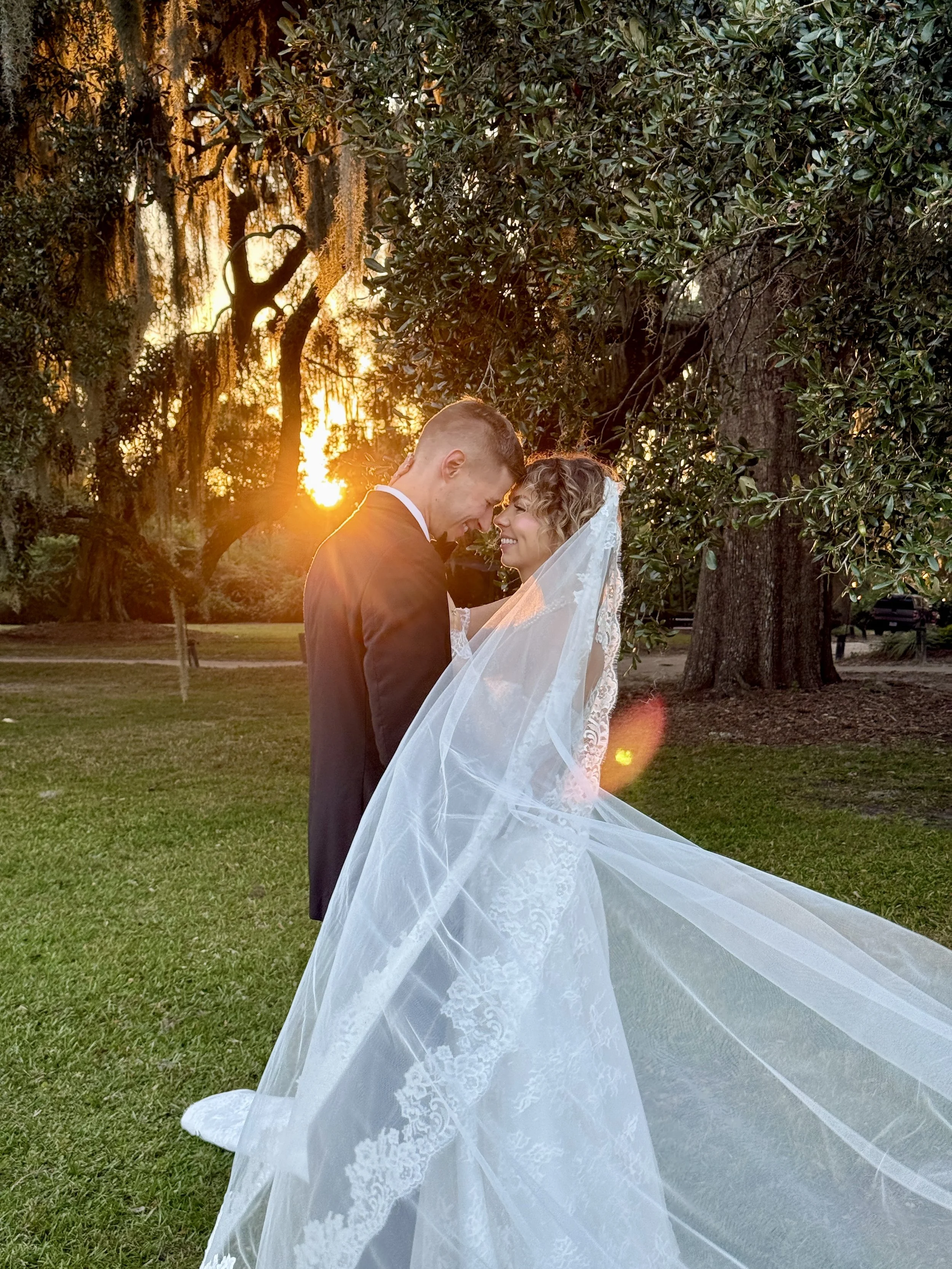 Charleston Wedding Content Creator www.borrowedtruecontentco.com