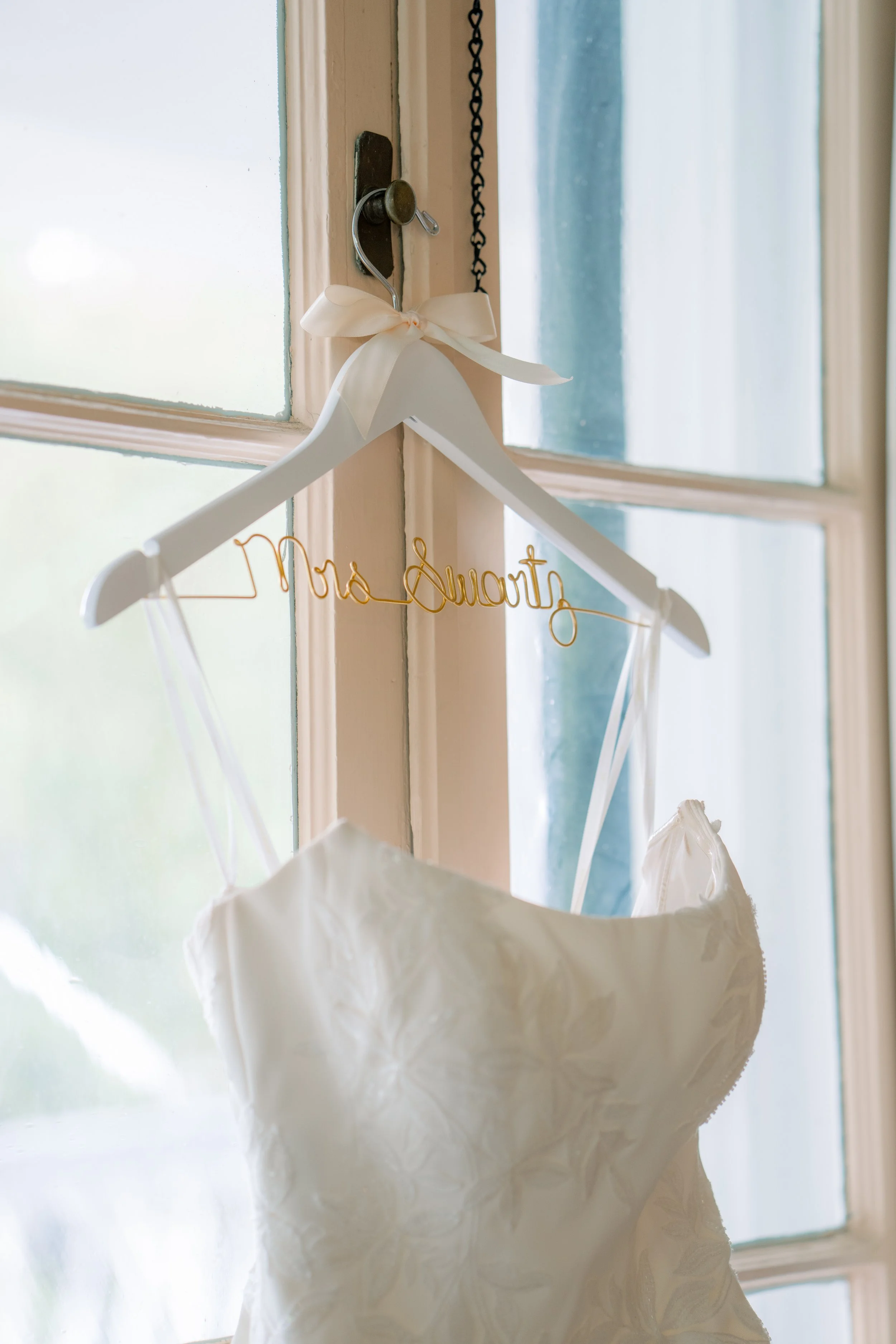 Charleston Wedding Content Creator www.borrowedtruecontentco.com