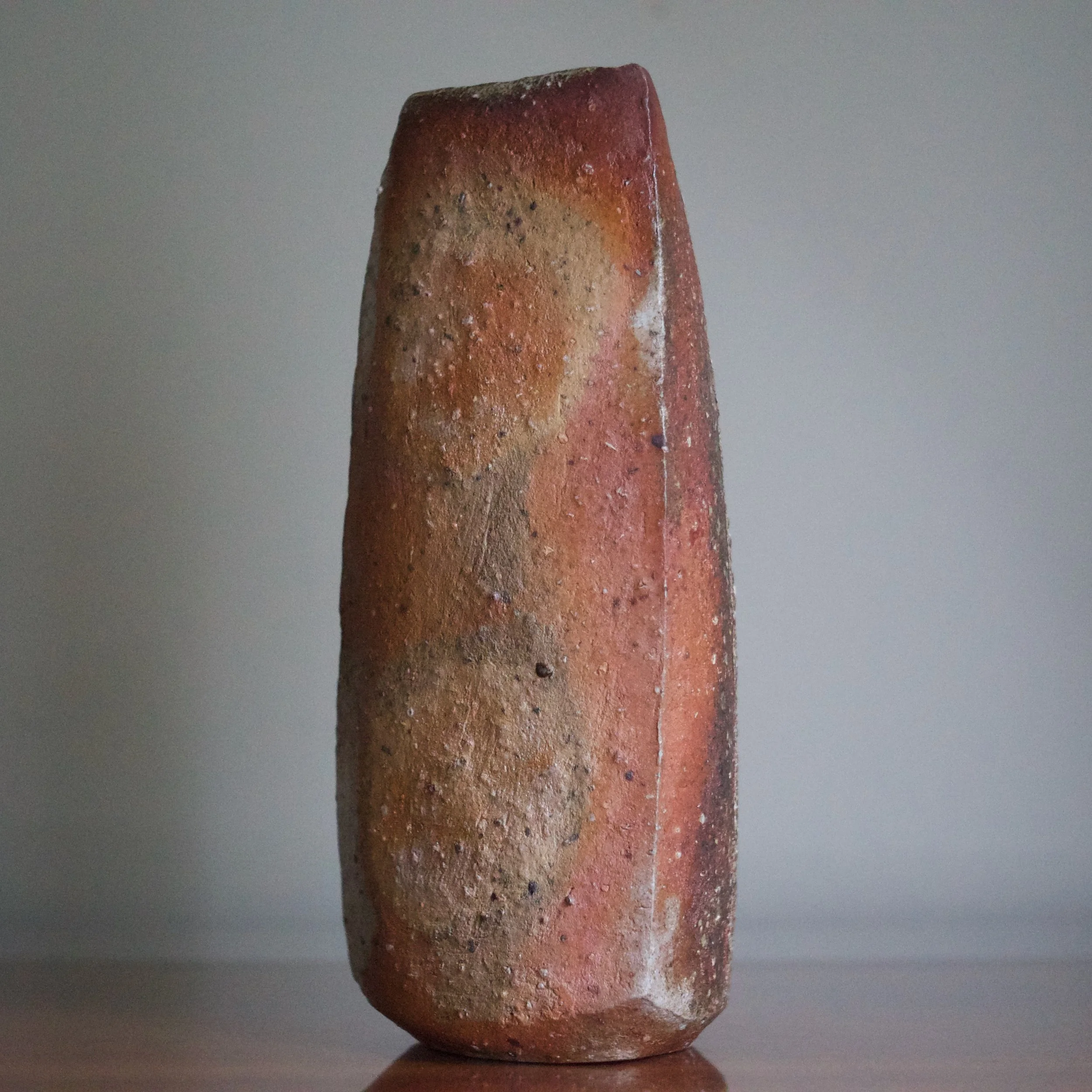 Tadashi Nishihata three-sided vase