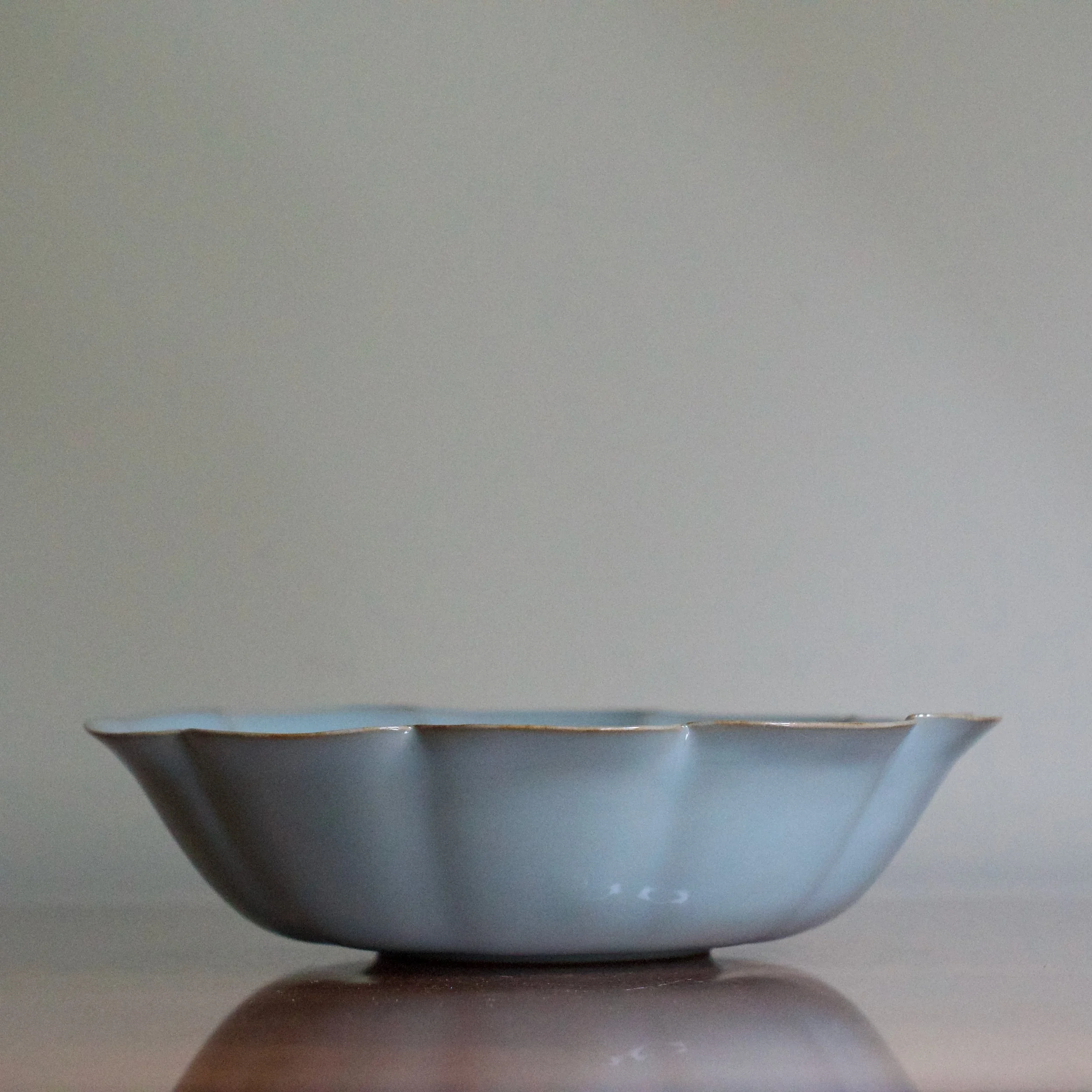 Shinobu Kawase celadon flower rim bowl