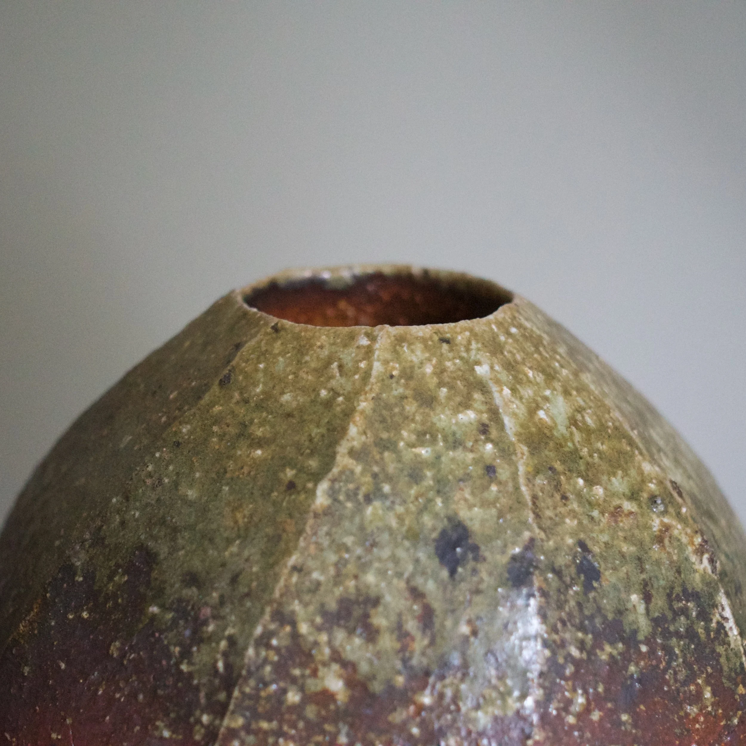 Tadashi Nishihata vase with kiln effects