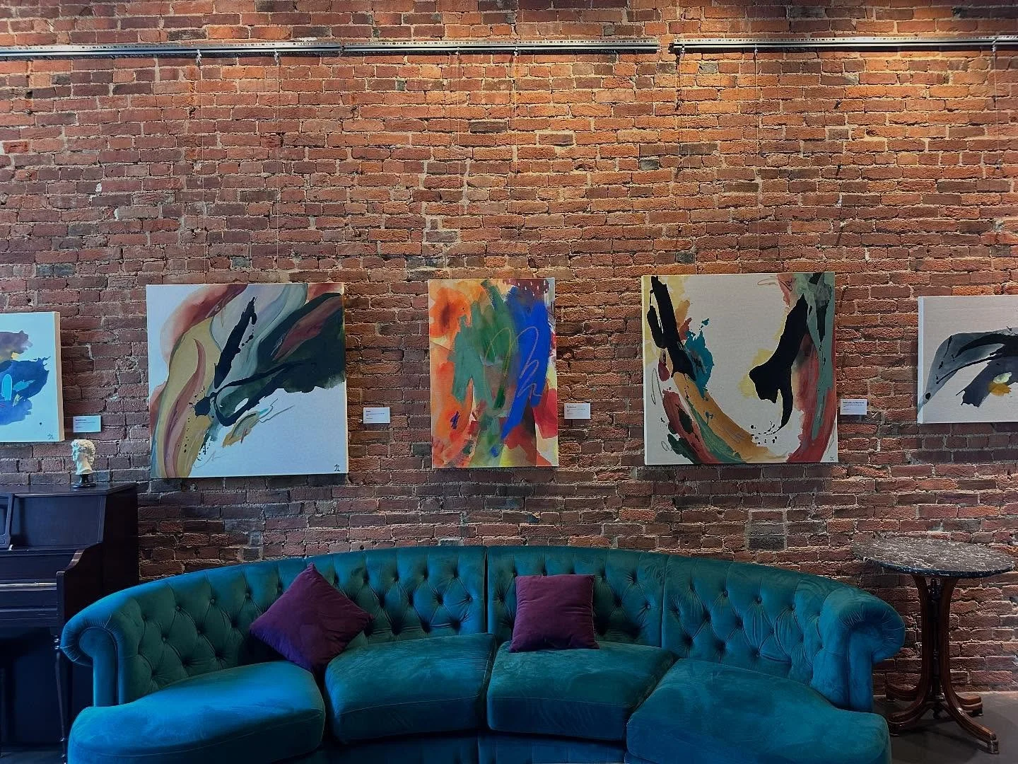 Some available pieces that are currently up for sale at @grigio_wine_and_cocktail and will be ready to go home after the show ends in July. The irises are from my childhood backyard 💜