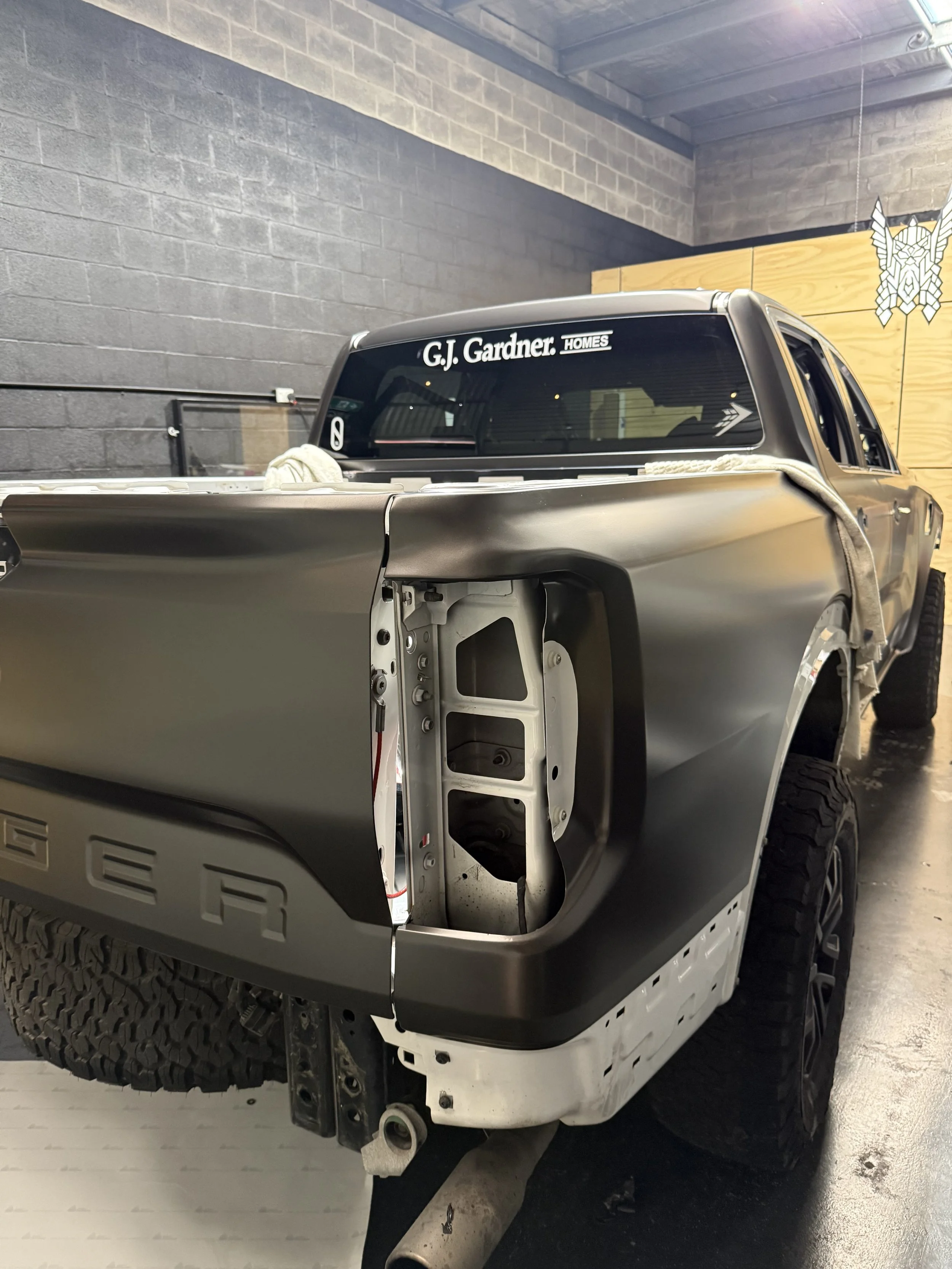 Ford Ranger Raptor vinyl wrapping Satin Dark Basalt Avery Dennison. Supreme Wrapping Film.