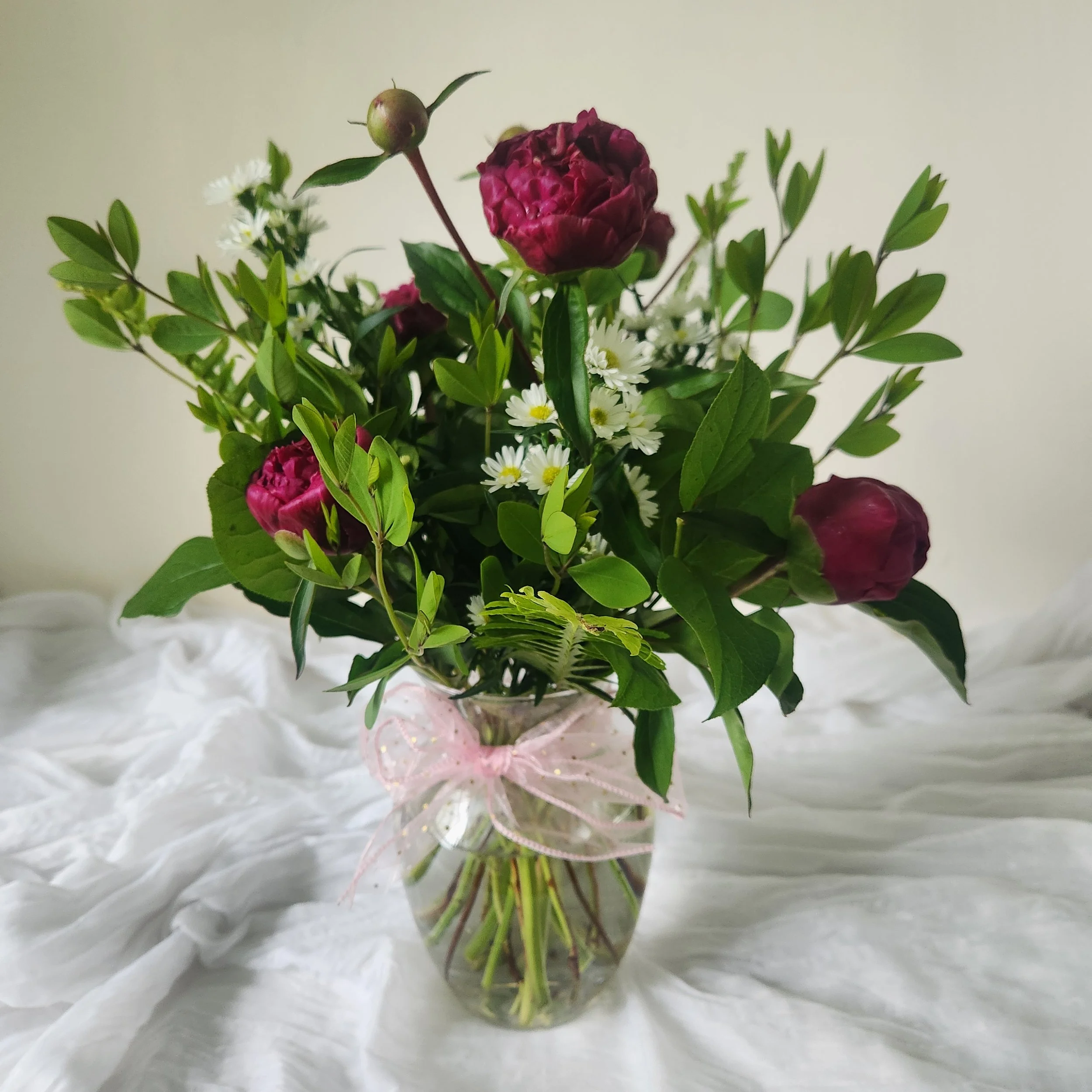 Garden-Style Design with Local Blooms